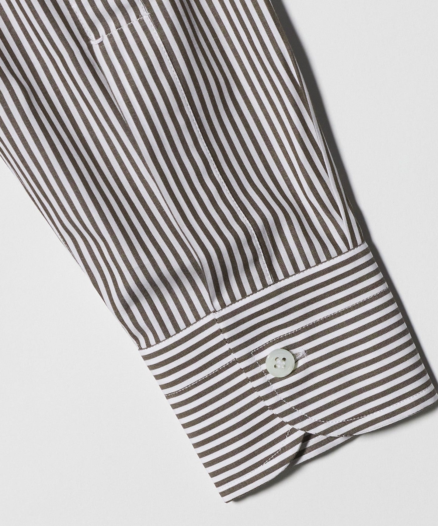11114000024-d04.jpg