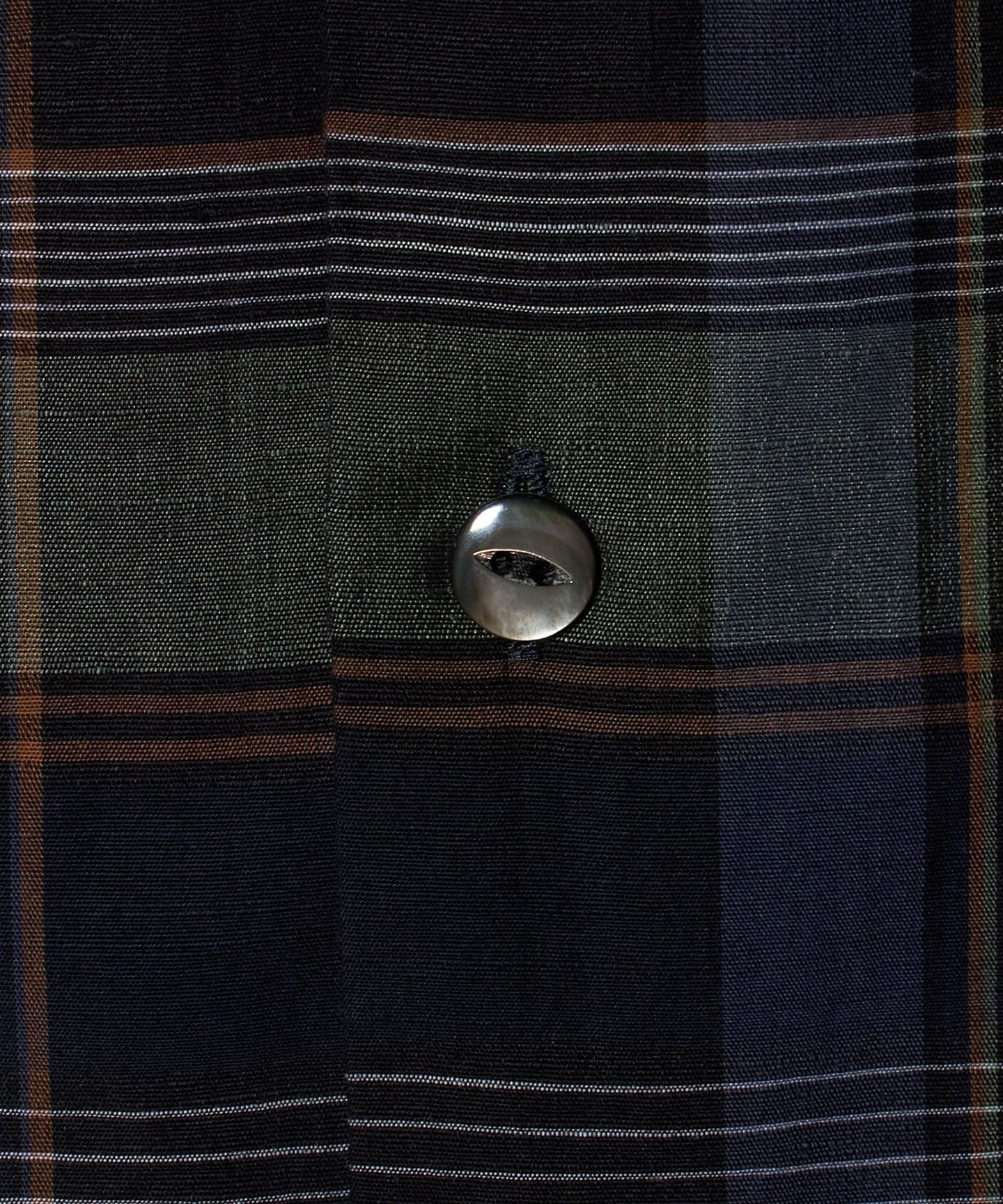 11161410010-d15.jpg