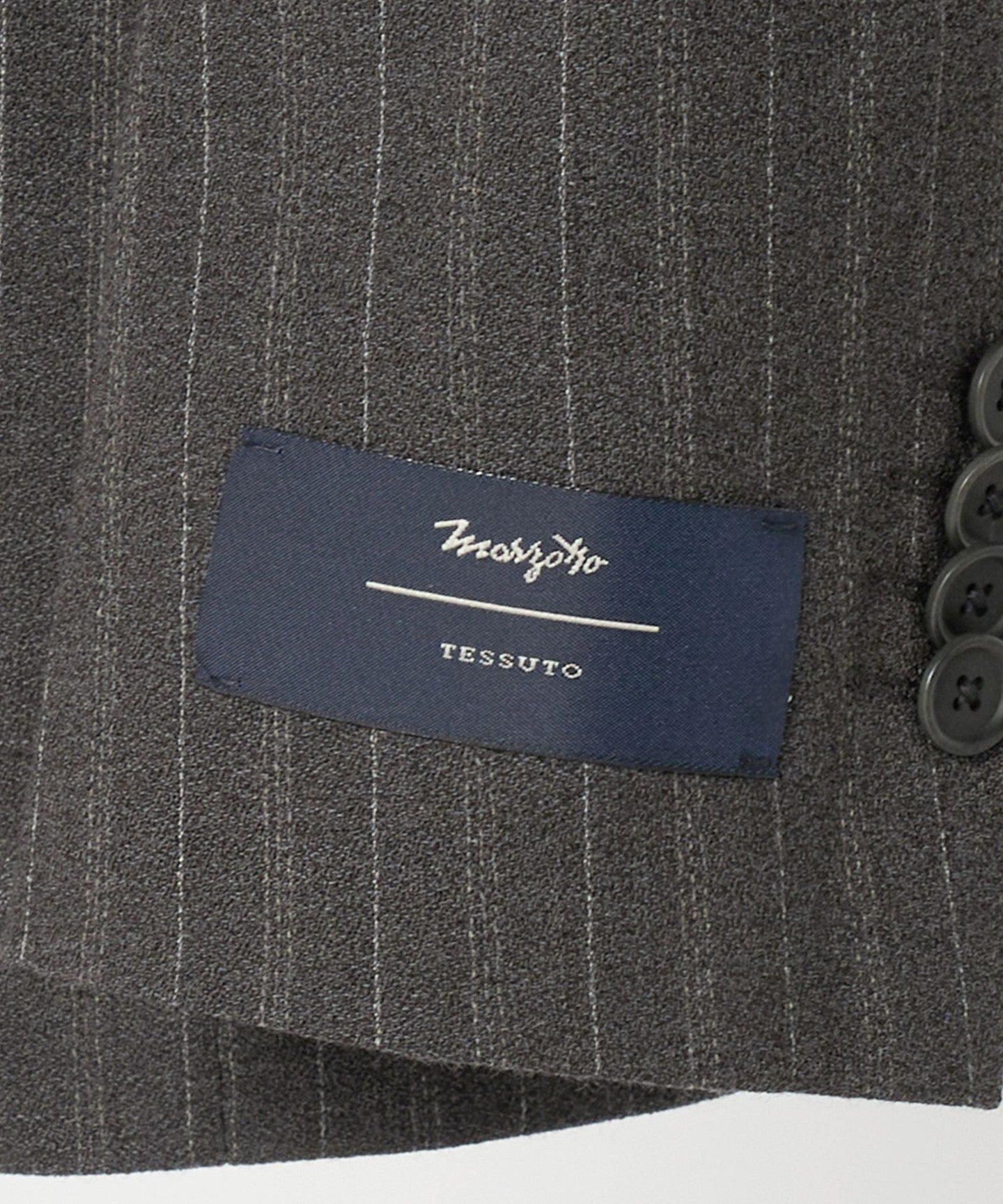 11211103209-d16.jpg