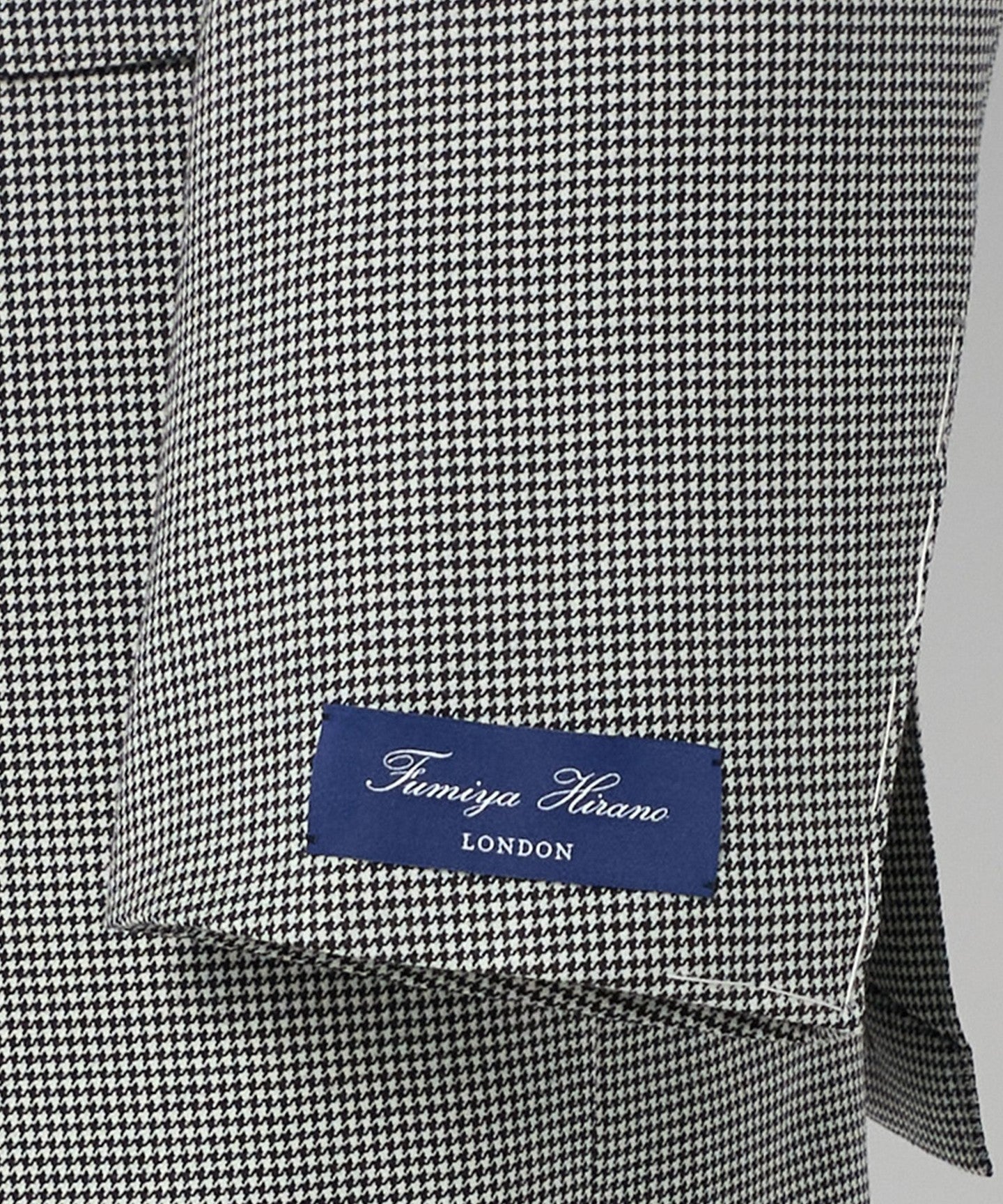11215000000-d03.jpg