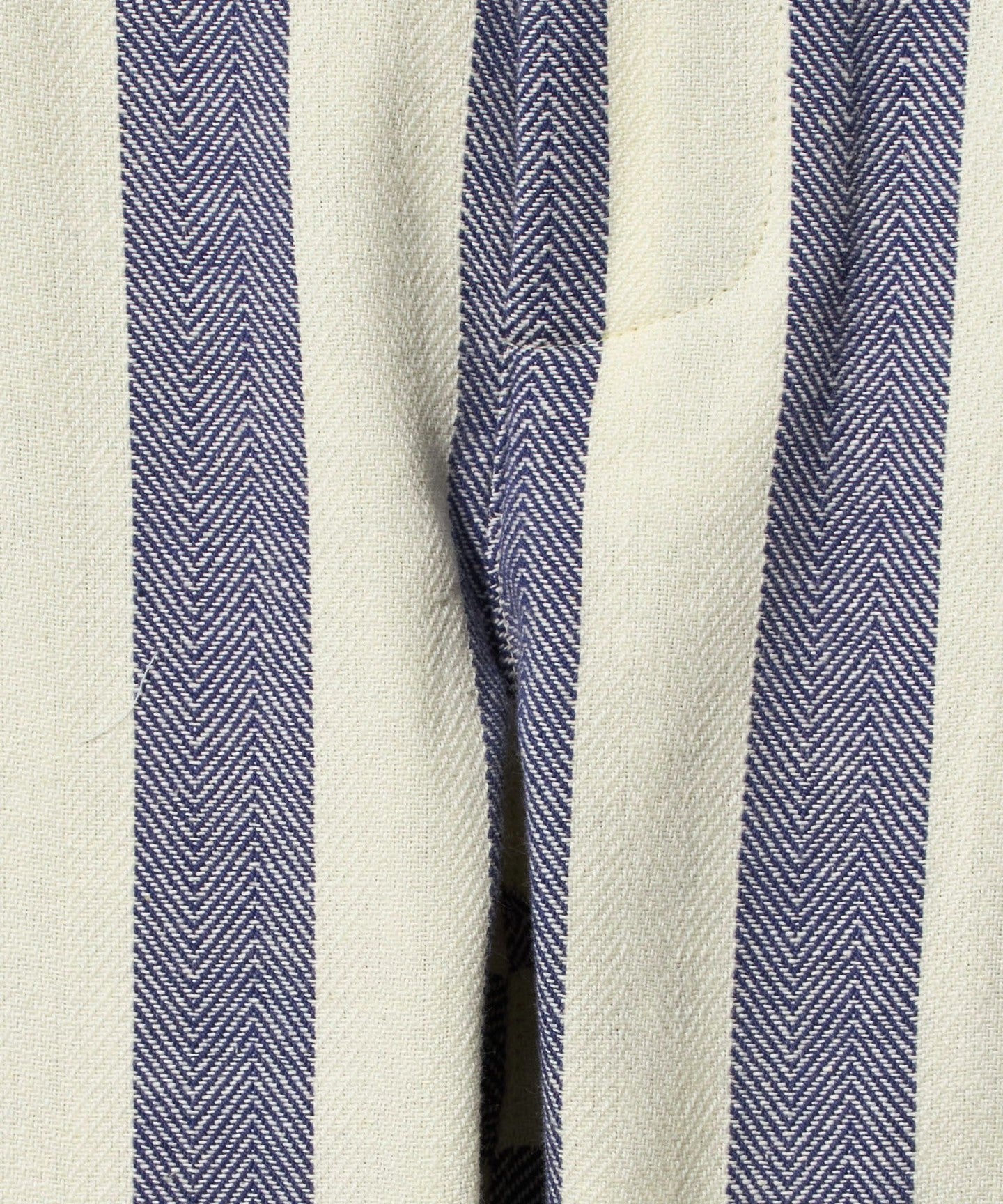 11593000102-d06.jpg