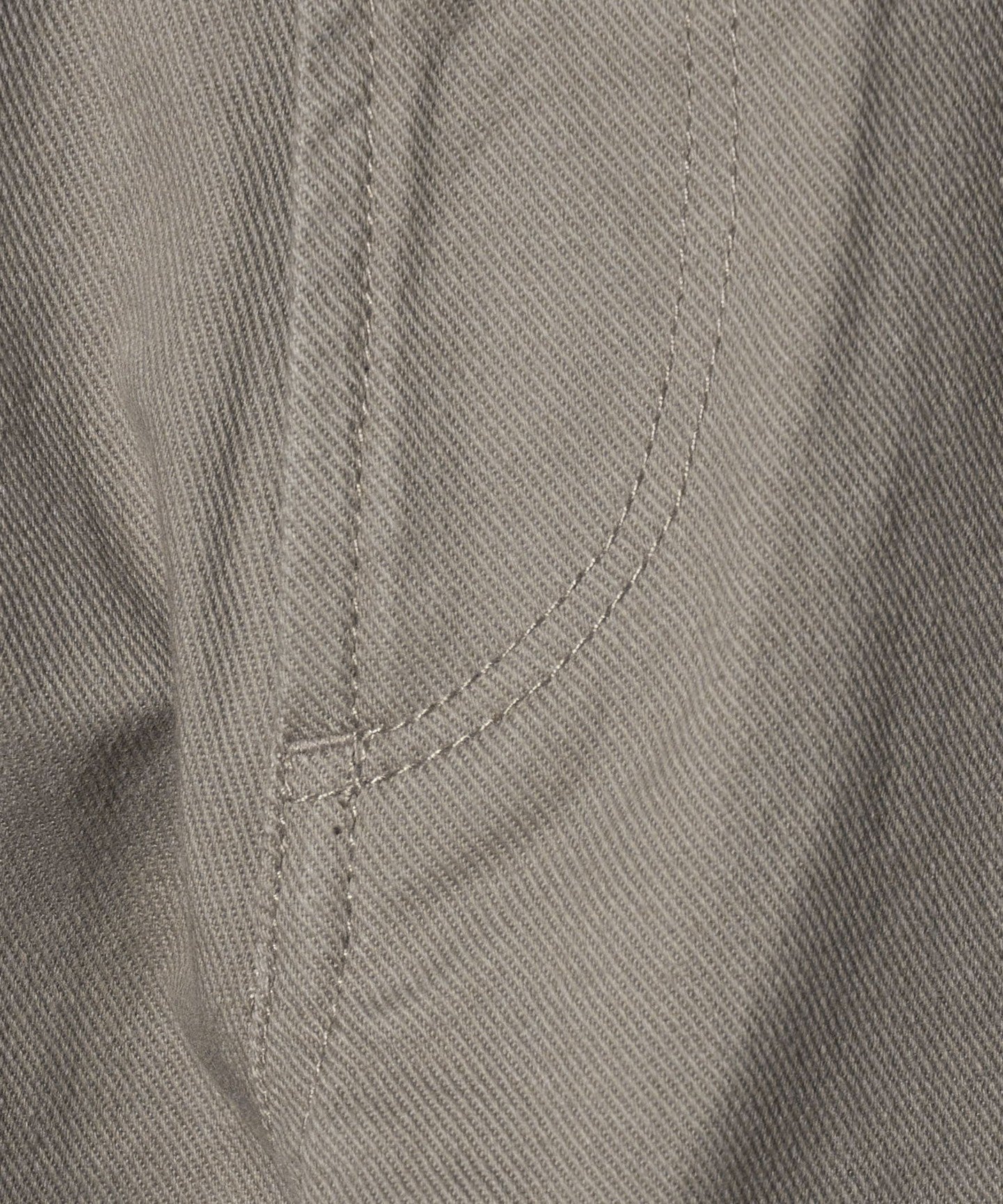 12141042600-d24.jpg