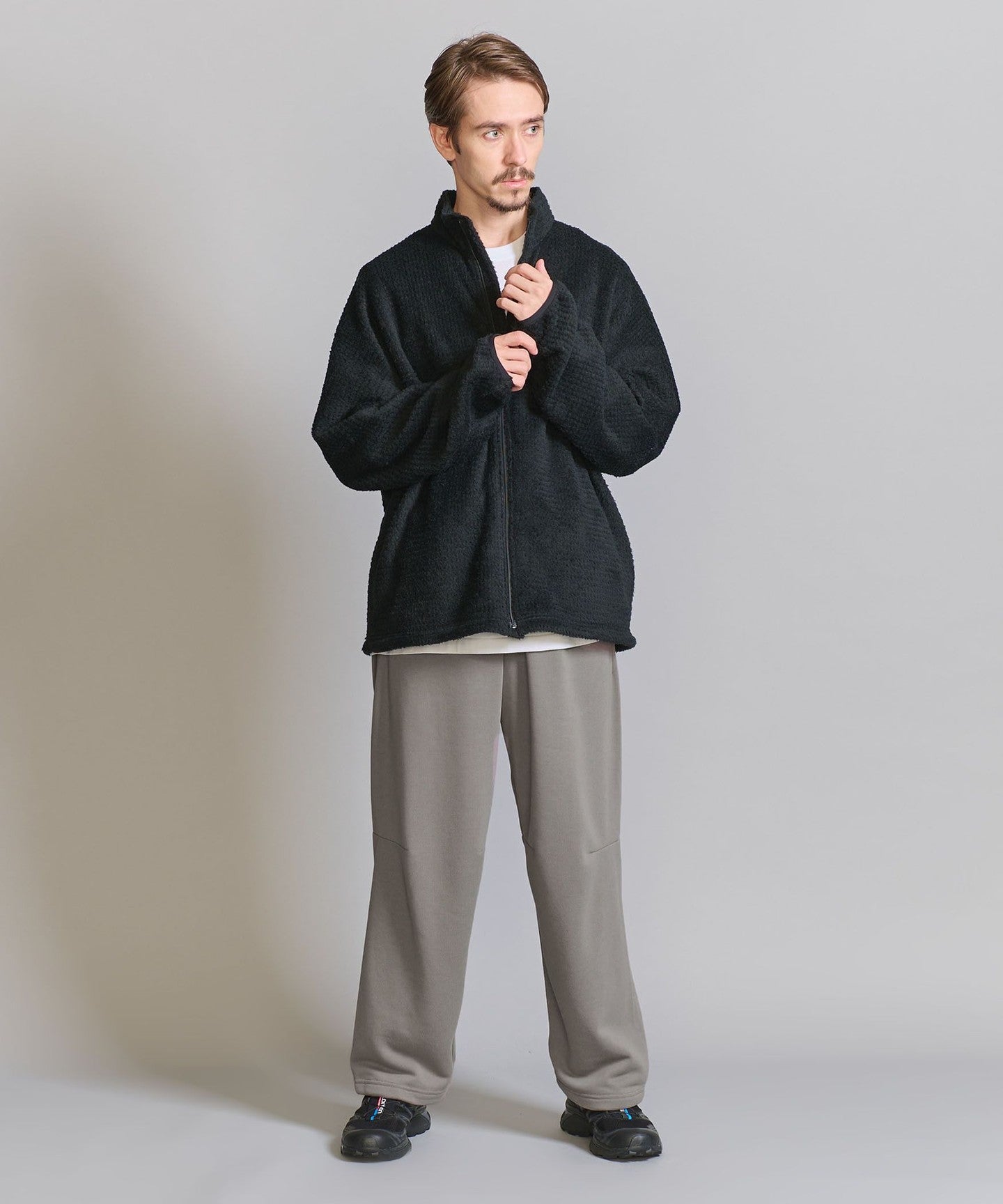 12141999593-d03.jpg