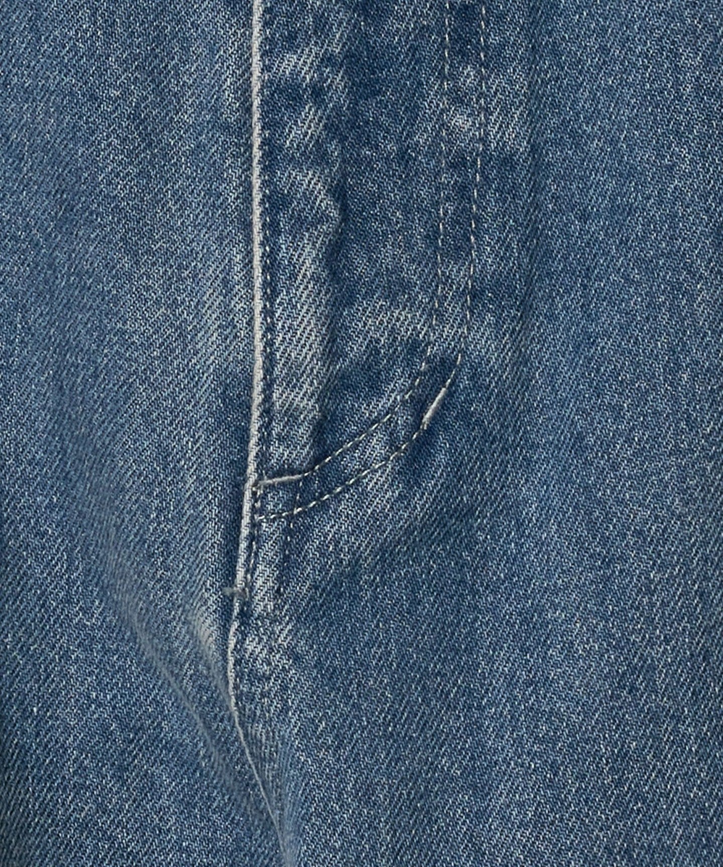 12146049805-d18.jpg