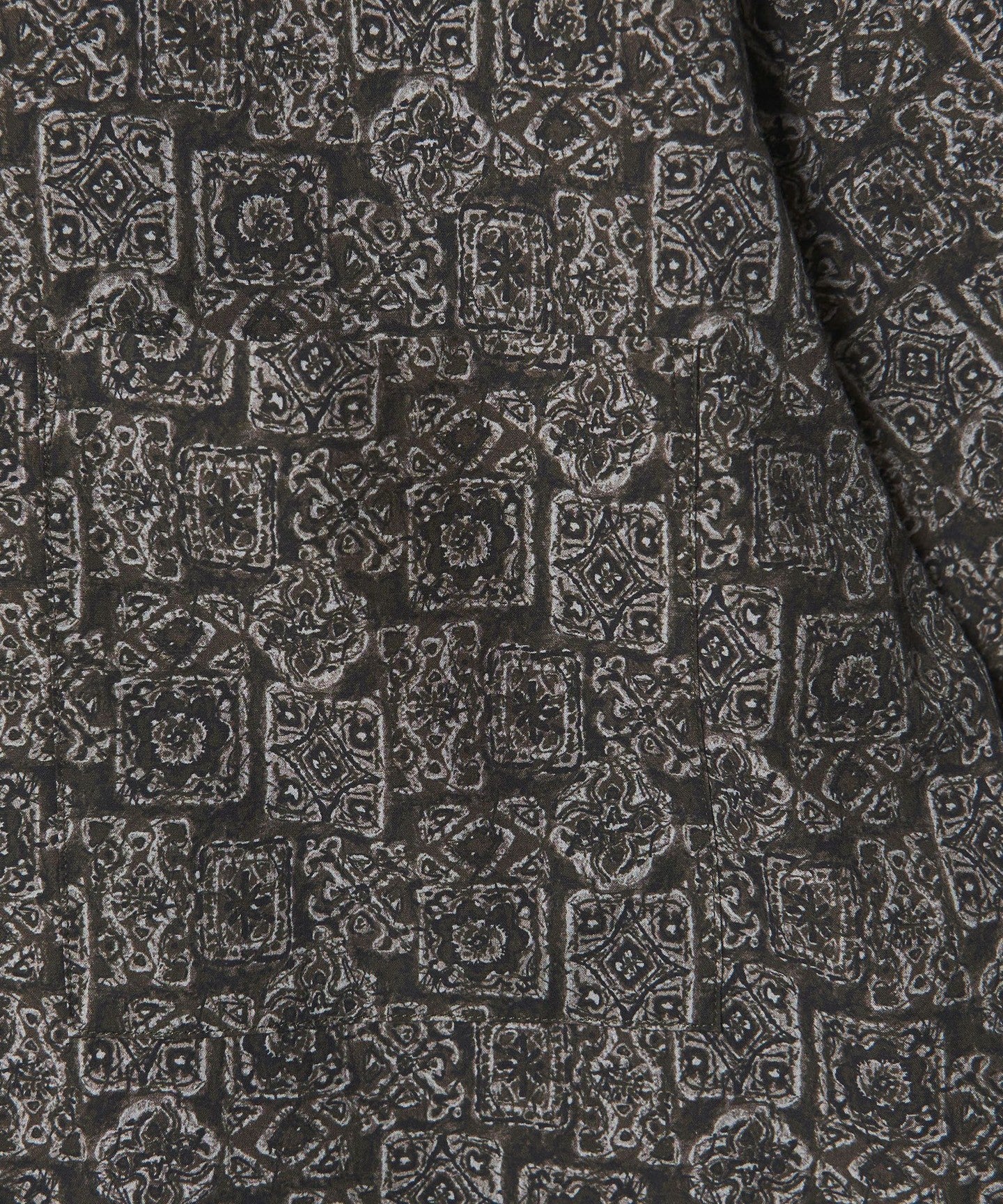 12161000028-d04.jpg