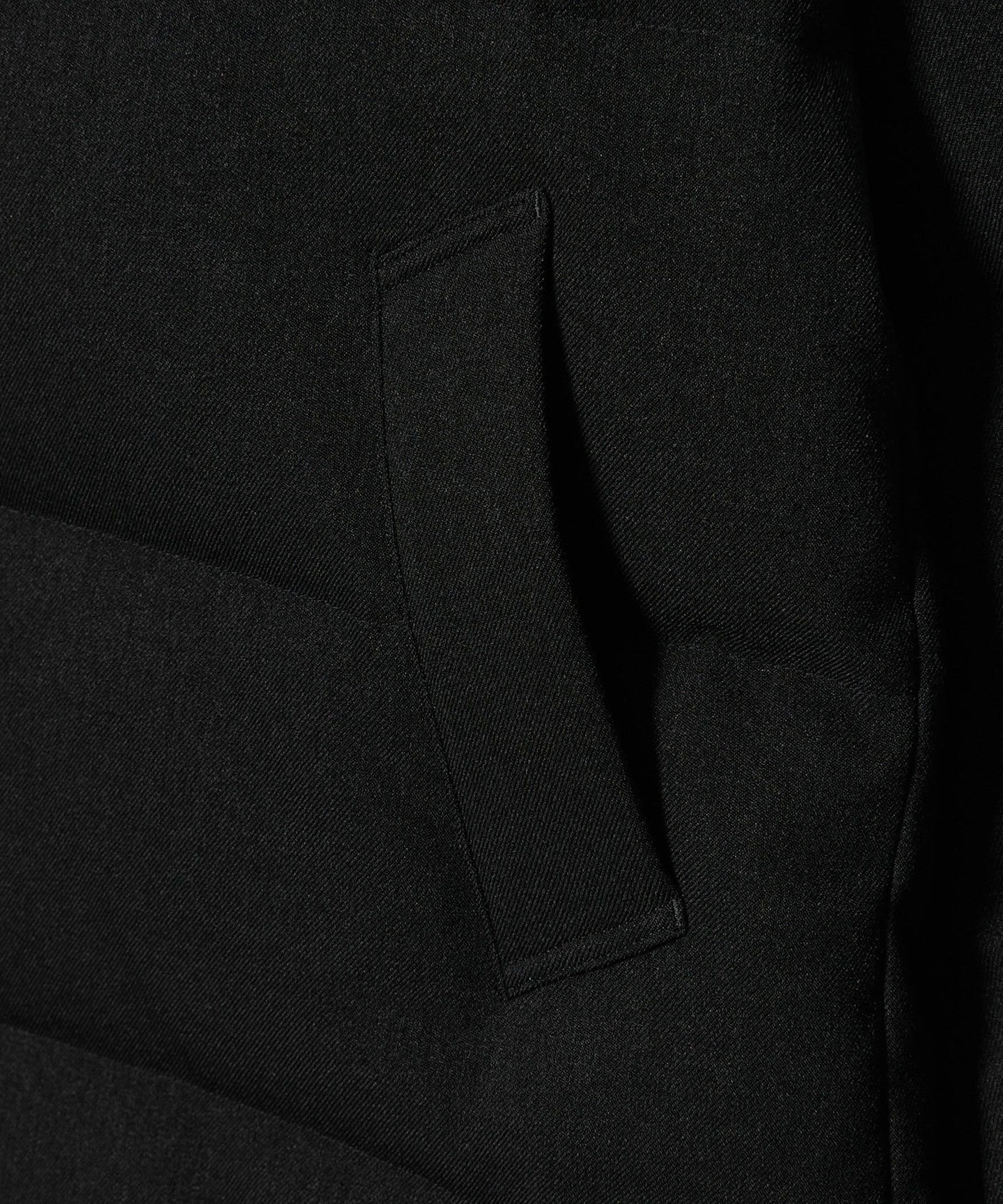12251000022-d17.jpg