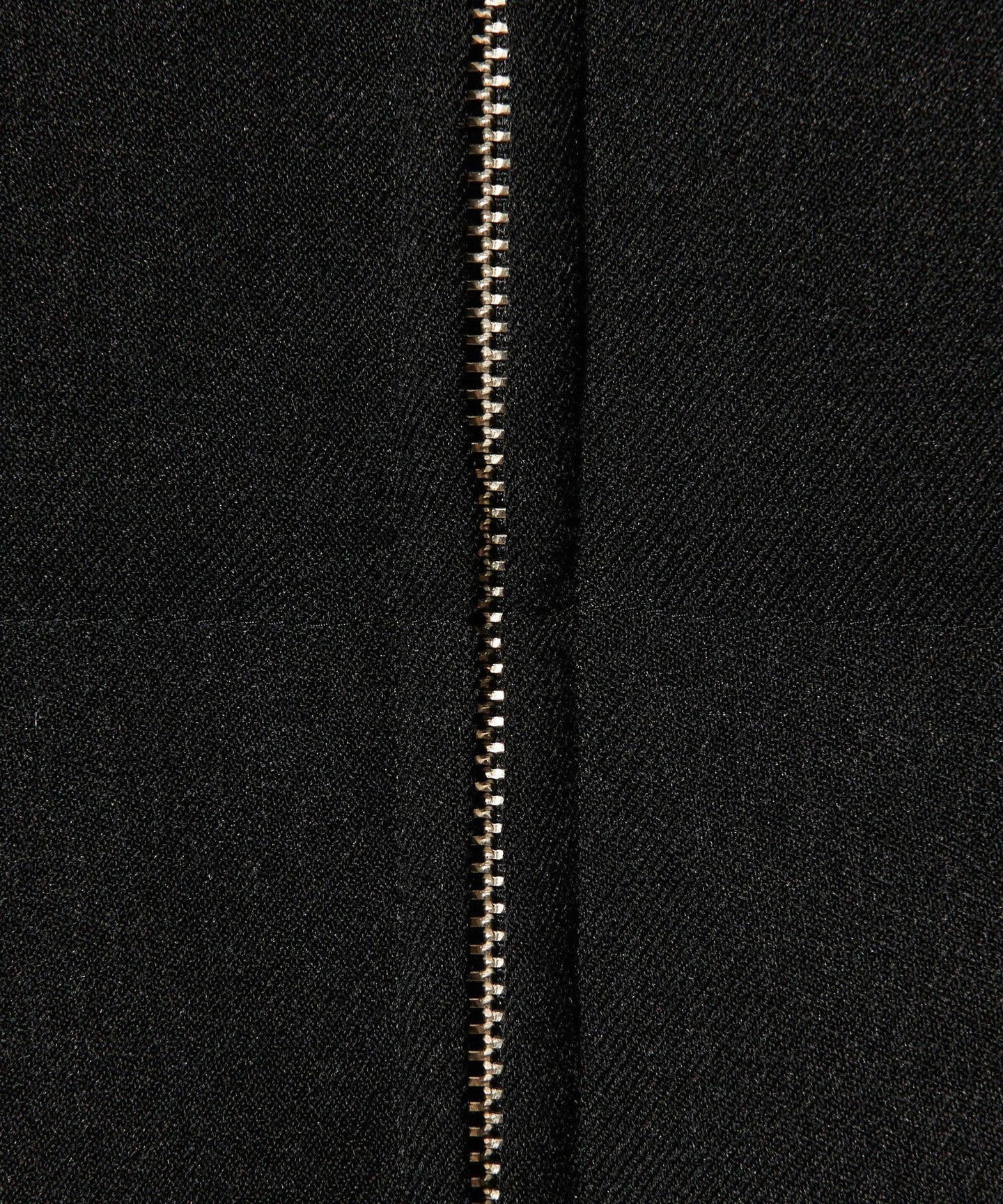 12251000022-d27.jpg