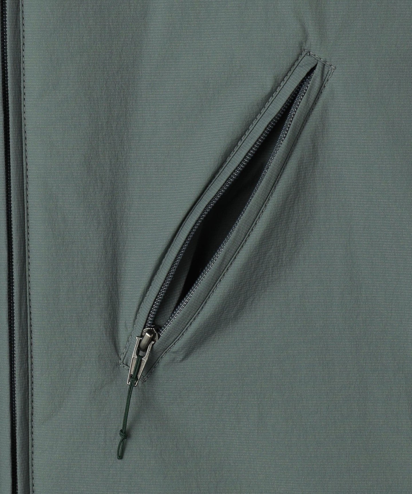 12256990044-d18.jpg