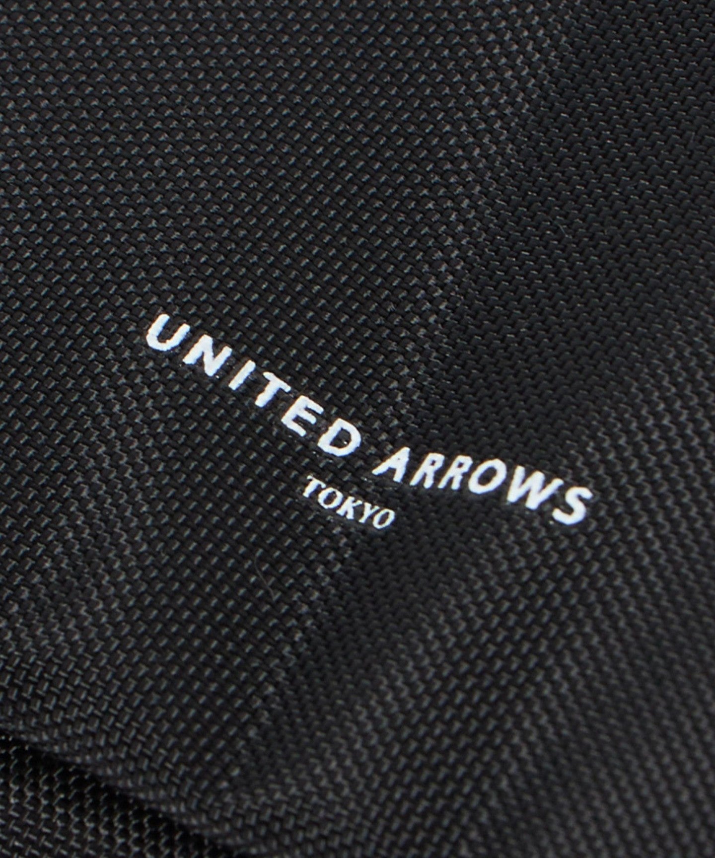 13326000022-d20.jpg
