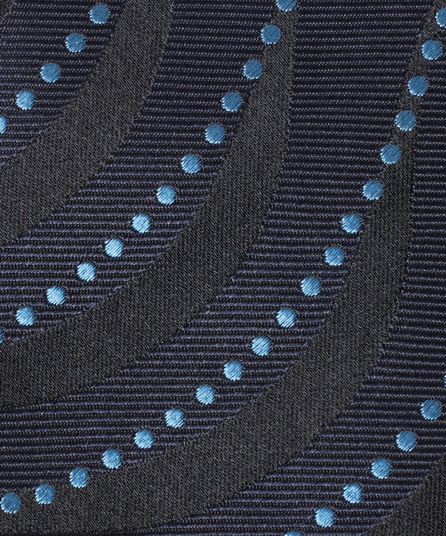 13344000071-d03.jpg