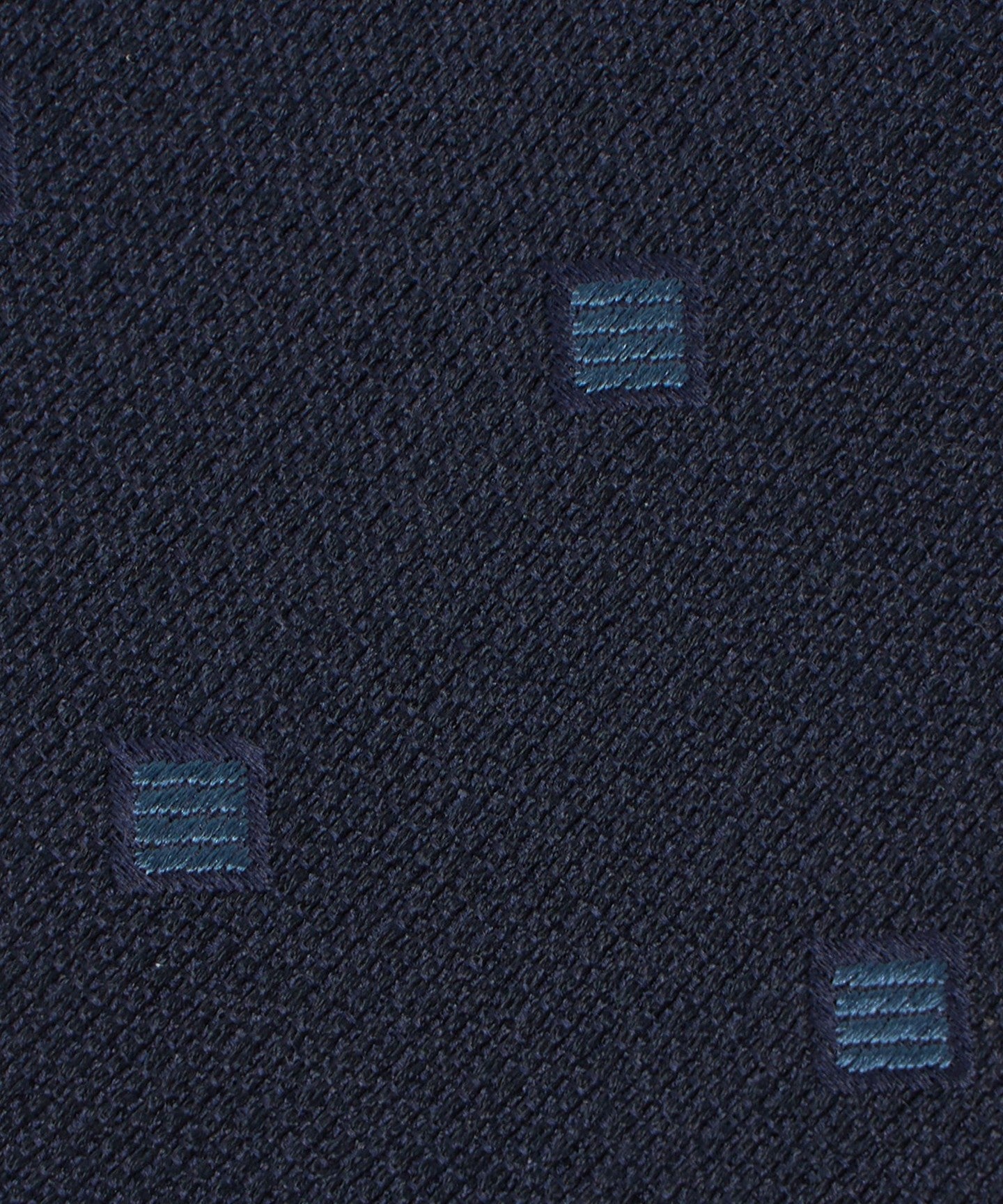13346000089-d03.jpg
