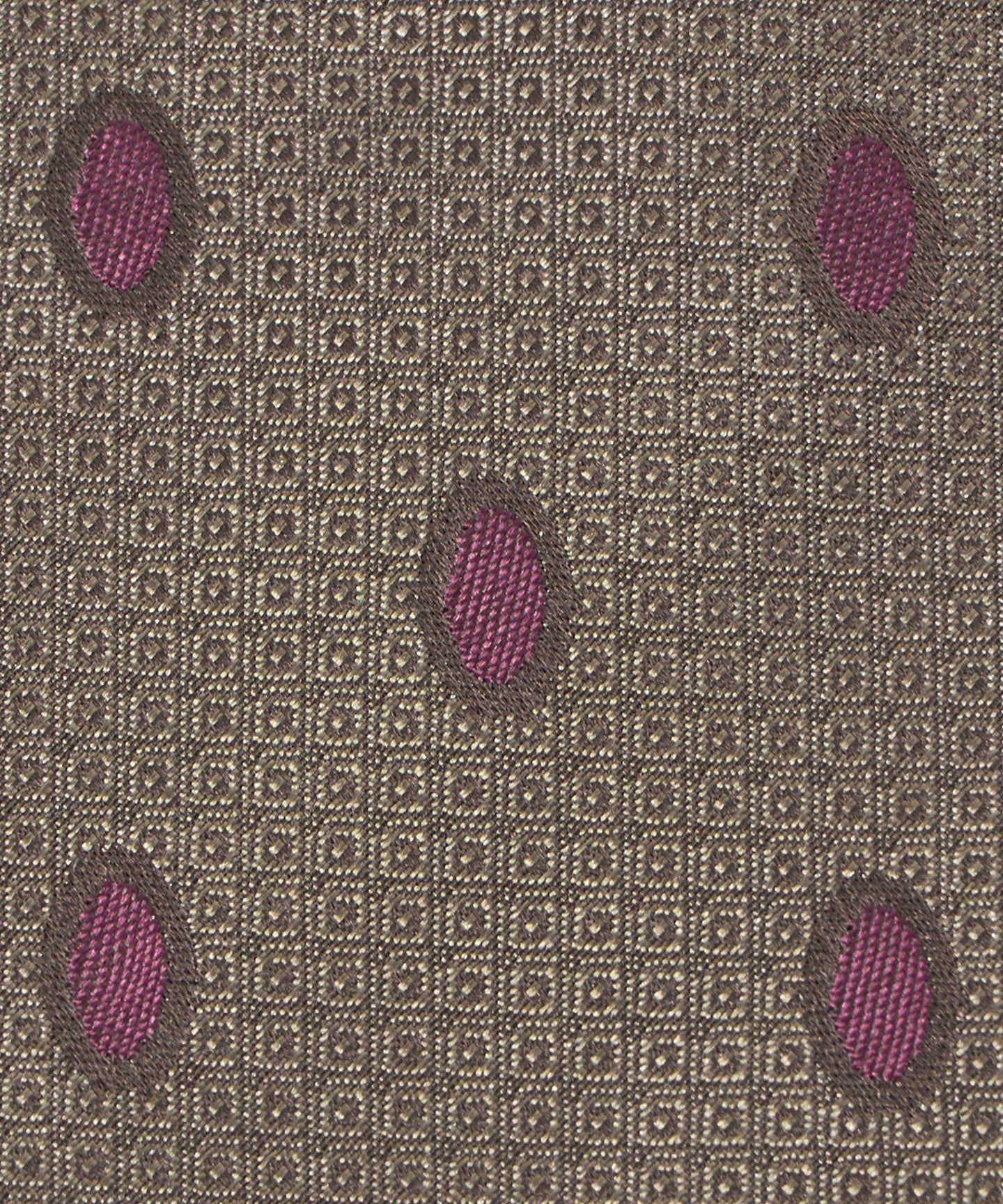 13346000102-d05.jpg