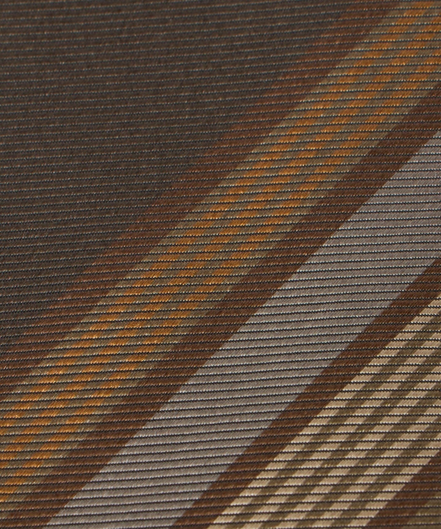 13346000189-d07.jpg