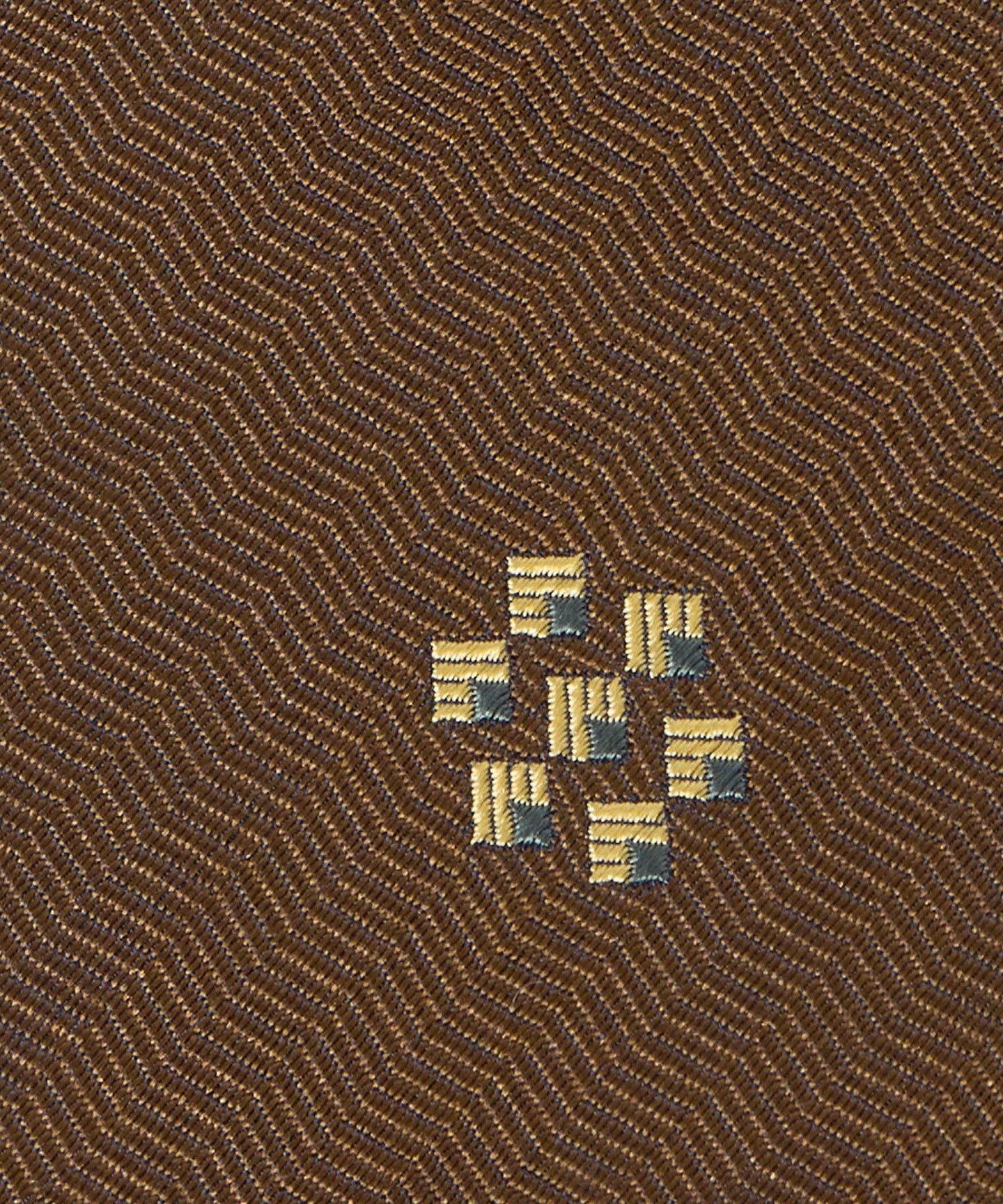 13346000195-d03.jpg
