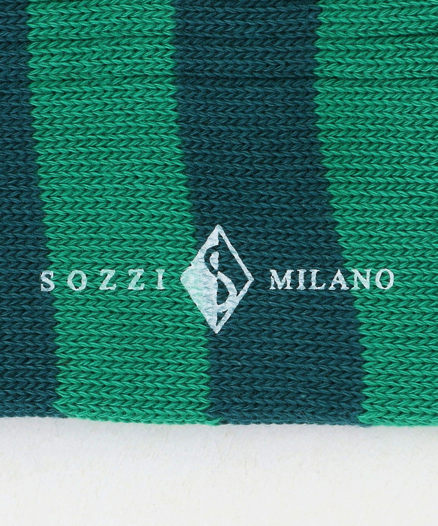 13353000000-d07.jpg