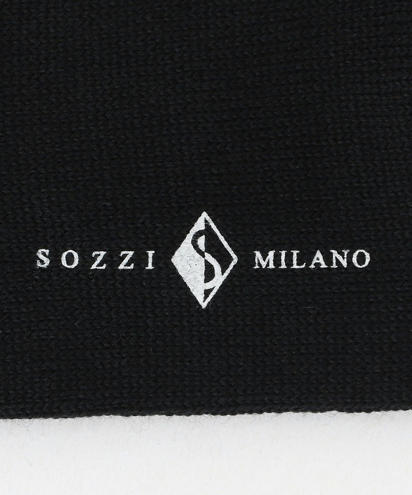 13353000002-d07.jpg