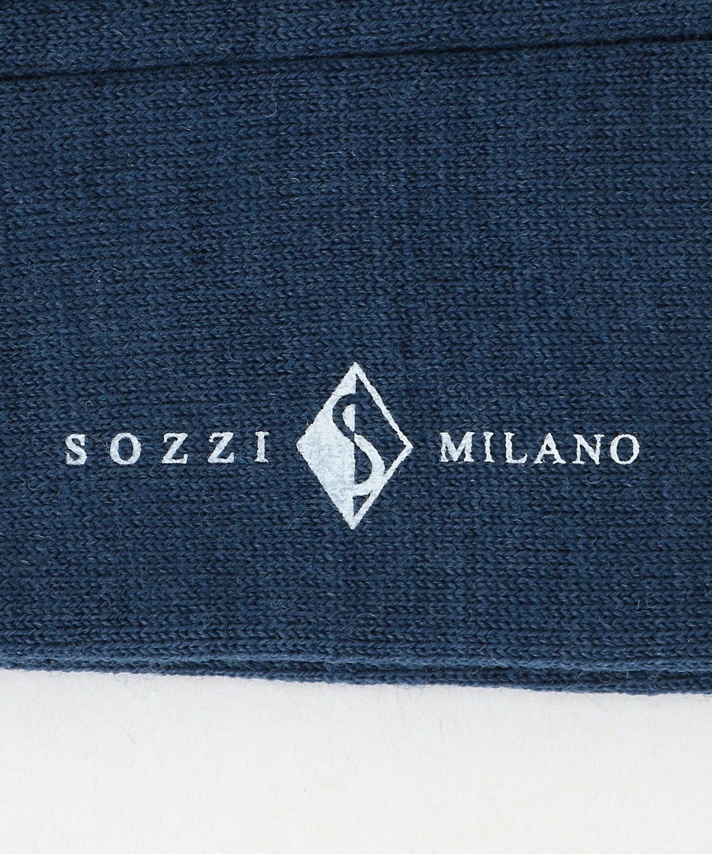 13353000004-d02.jpg