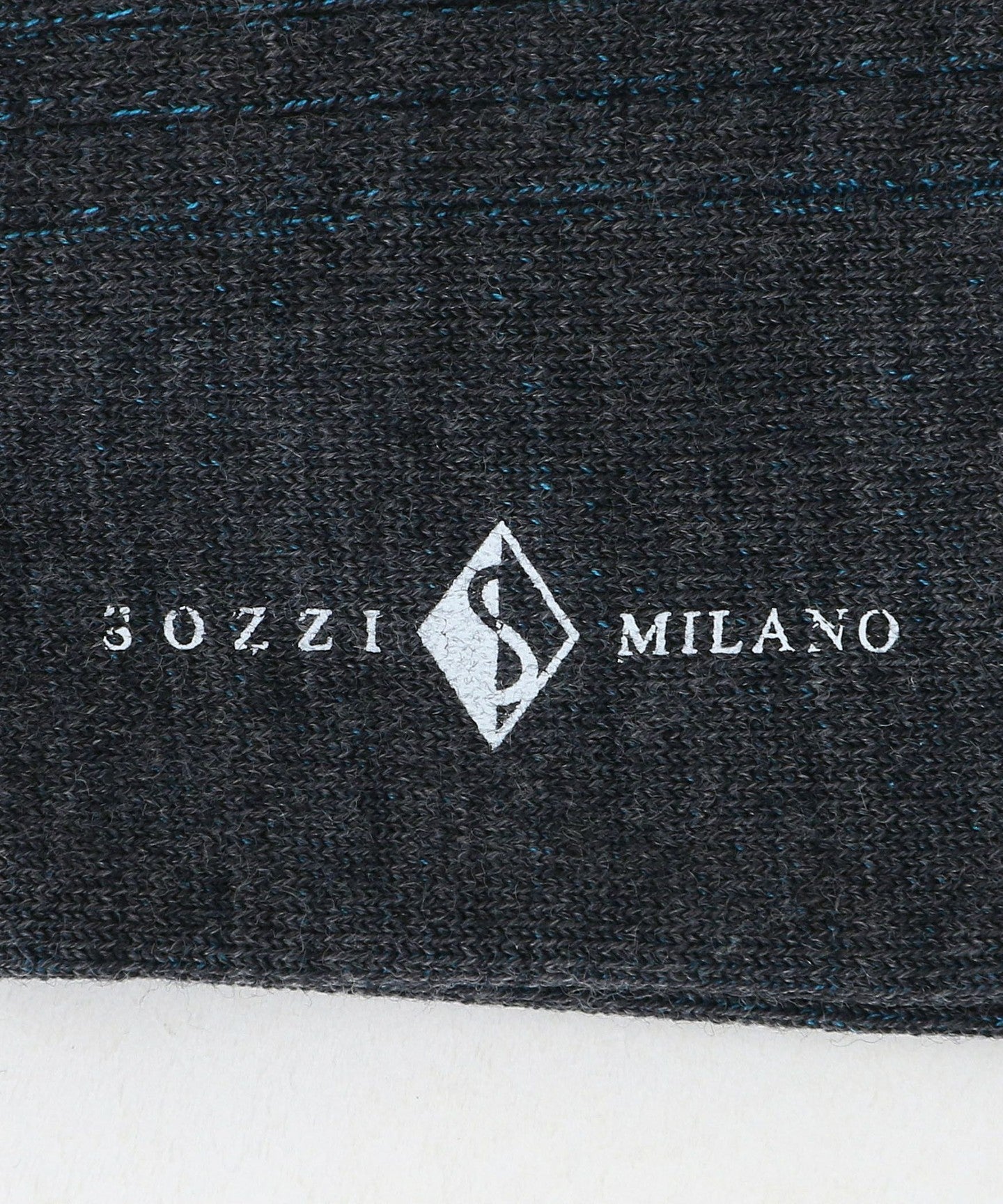 13353000004-d05.jpg
