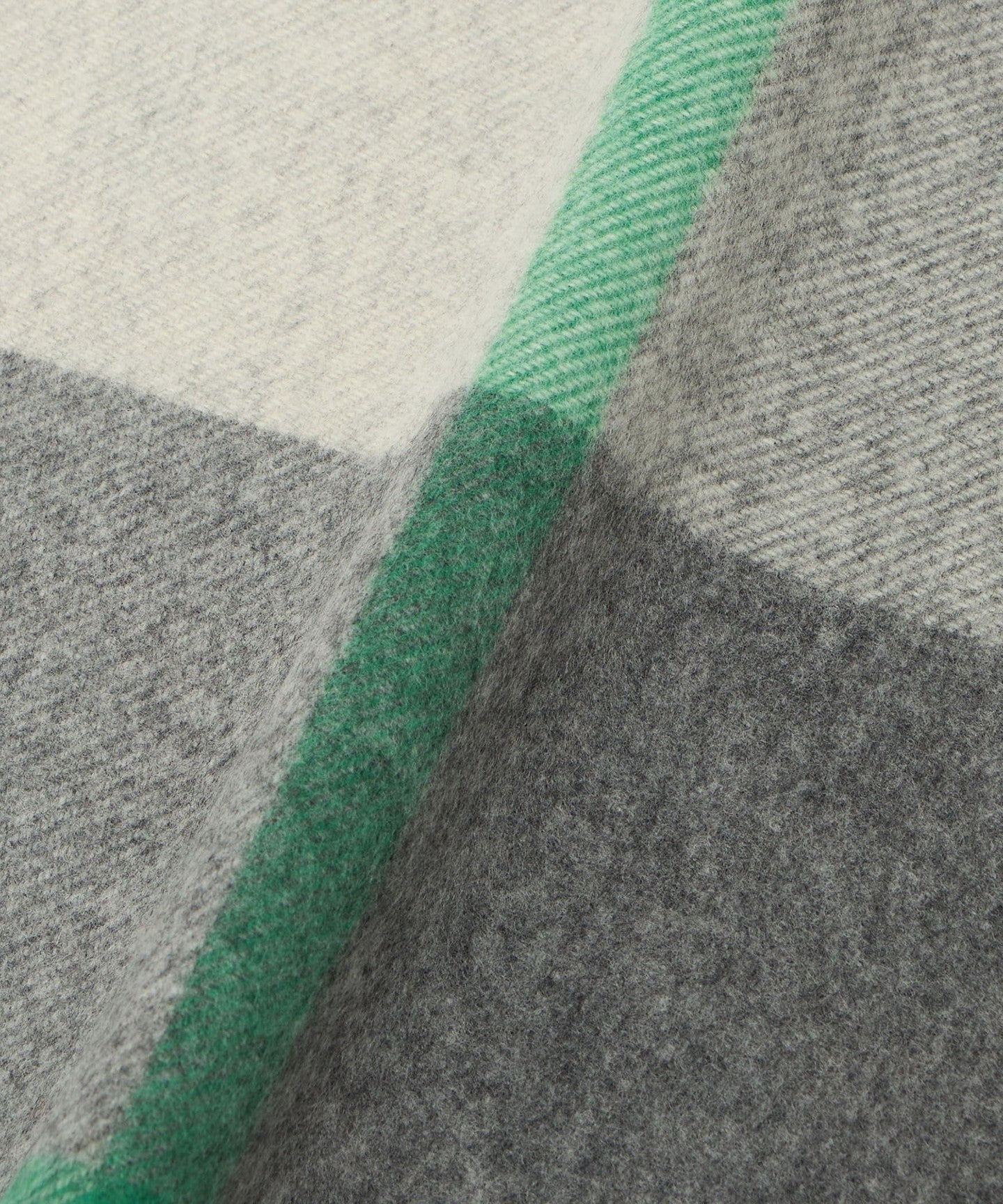 13363000005-d02.jpg