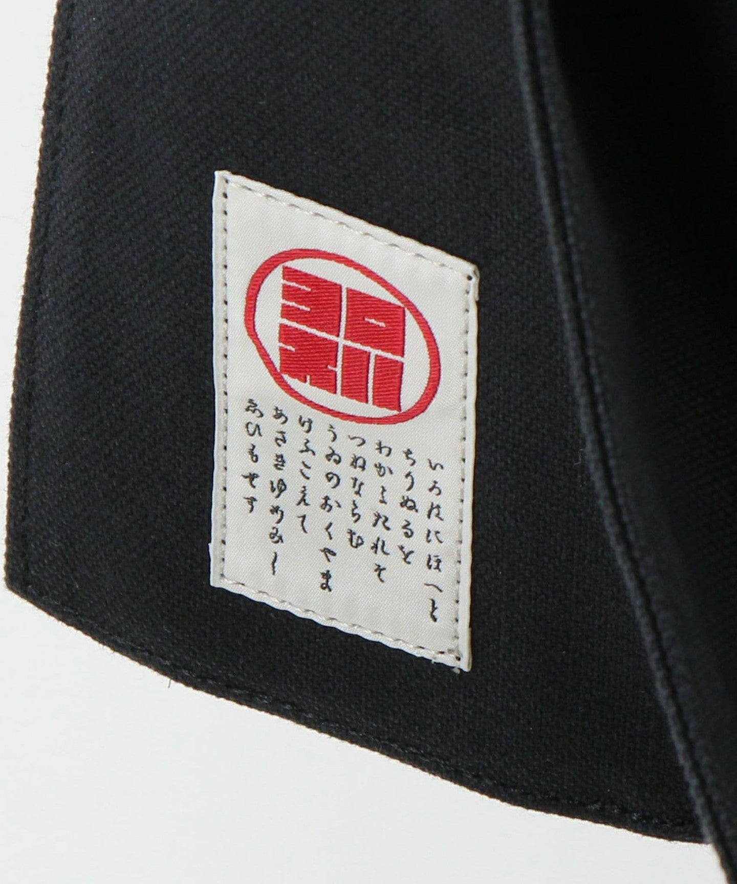14325996228-d14.jpg