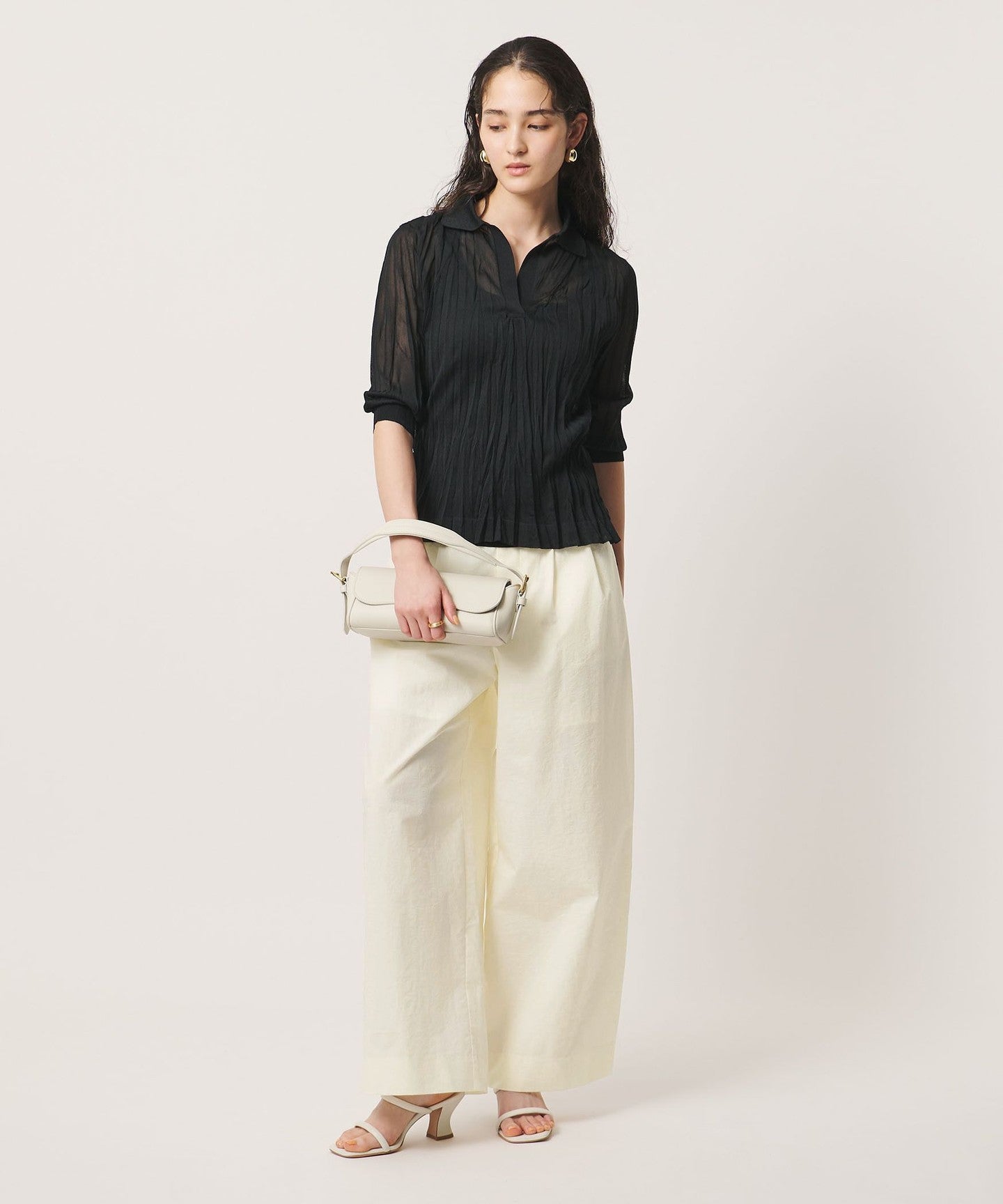 15141990015-d02.jpg