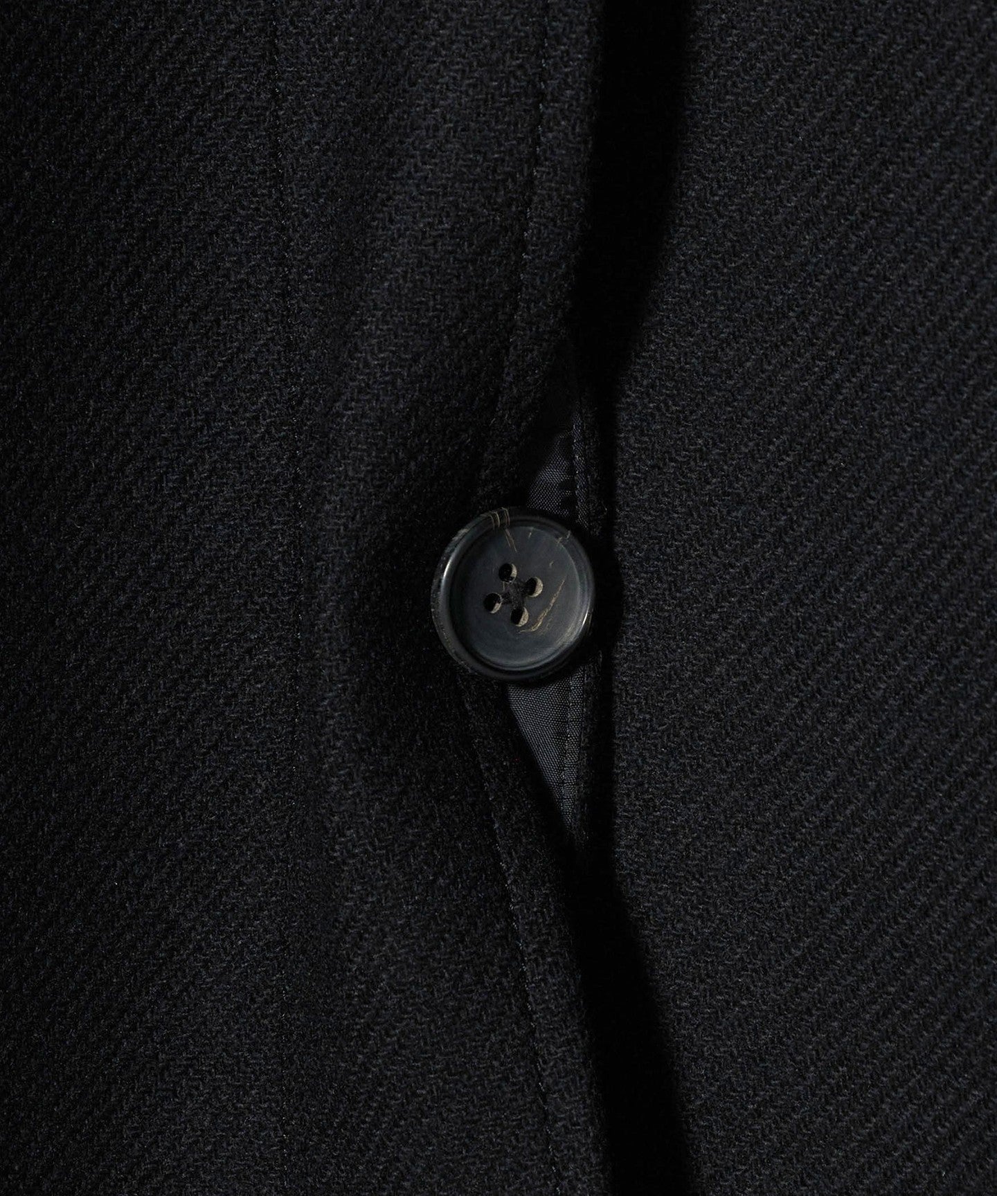 15251444870-d13.jpg