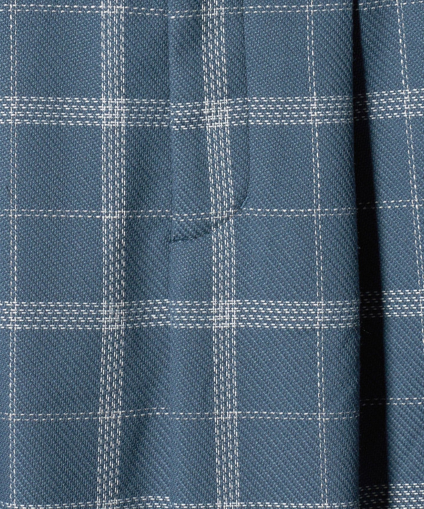 16146000008-d30.jpg