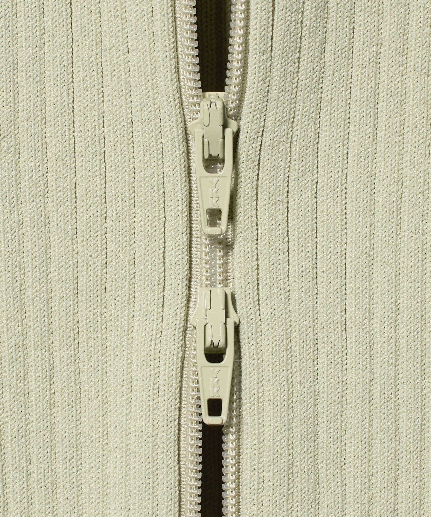 16281000037-d06.jpg