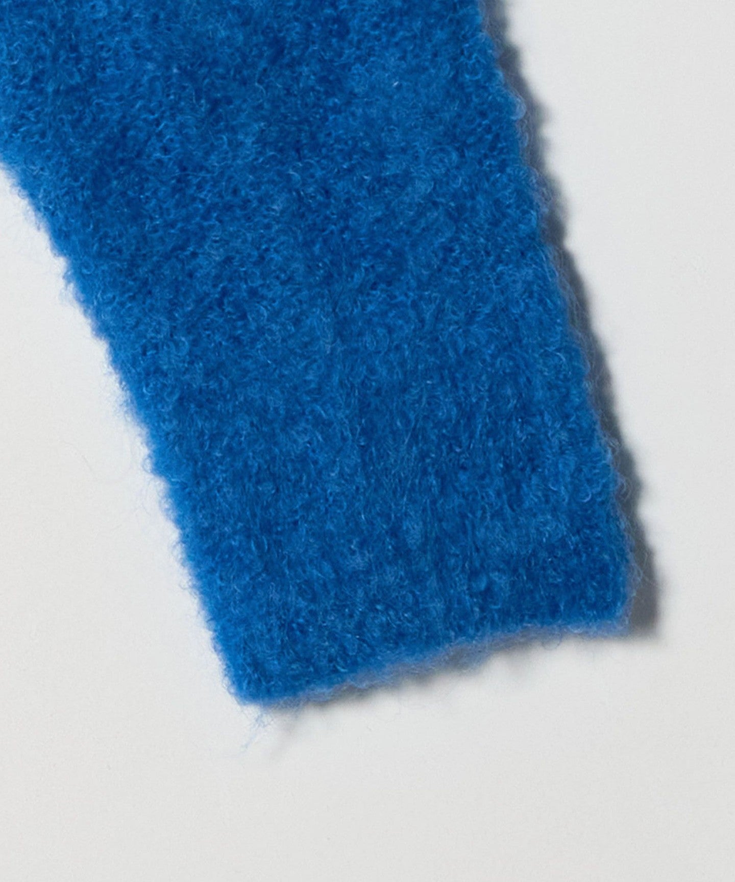 16281051080-d15.jpg