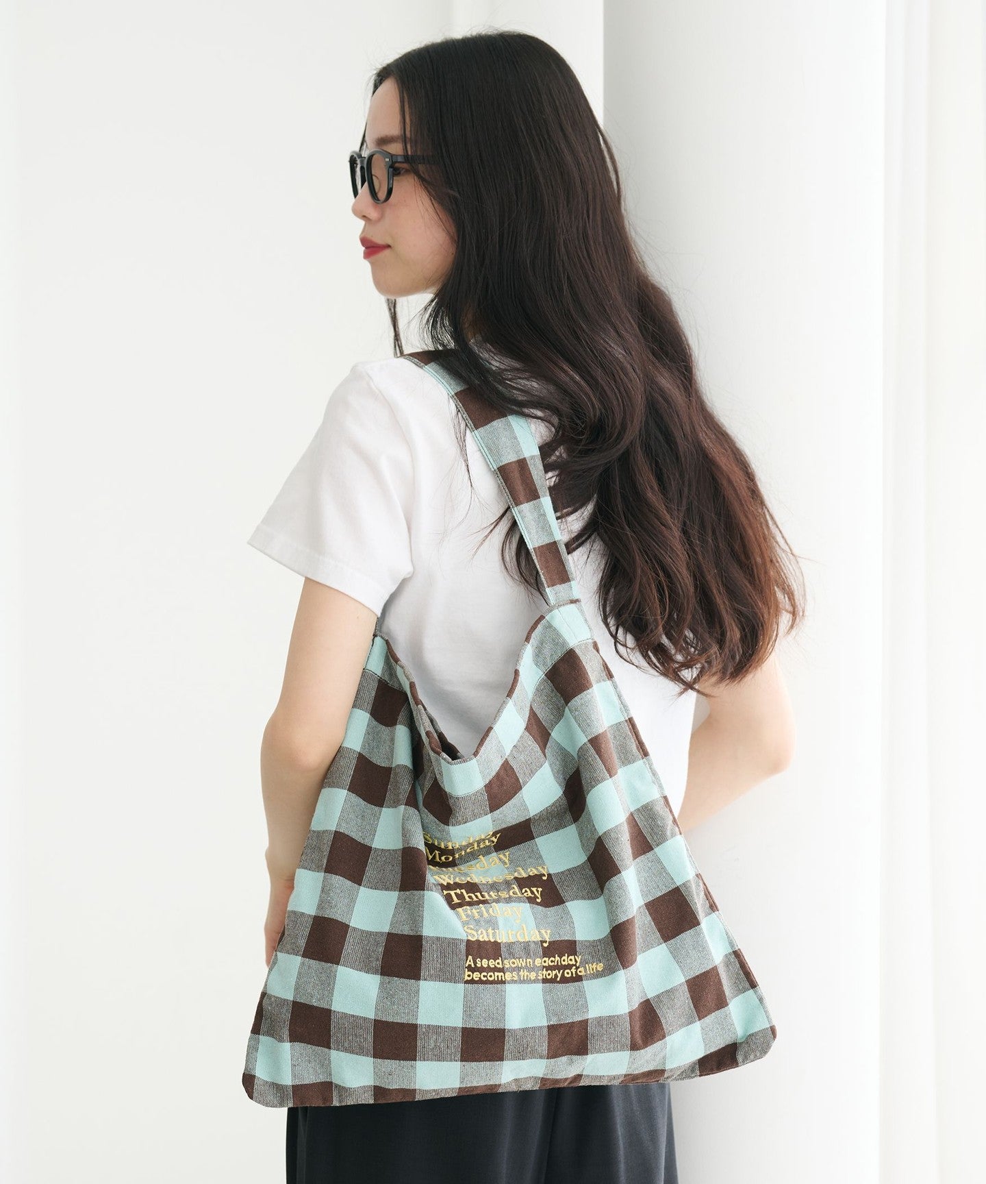 18325000057-d02.jpg
