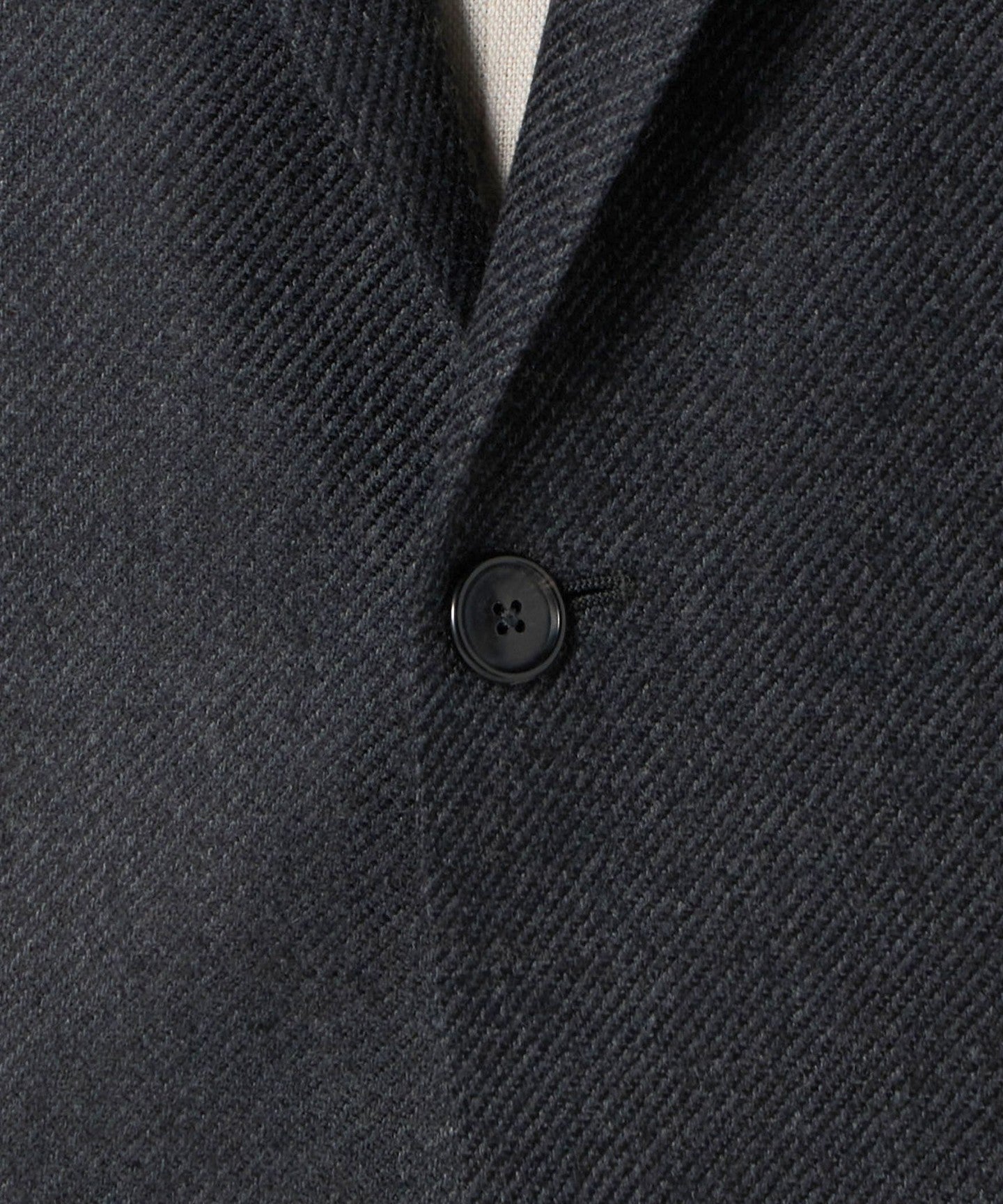 31221451750-d32.jpg