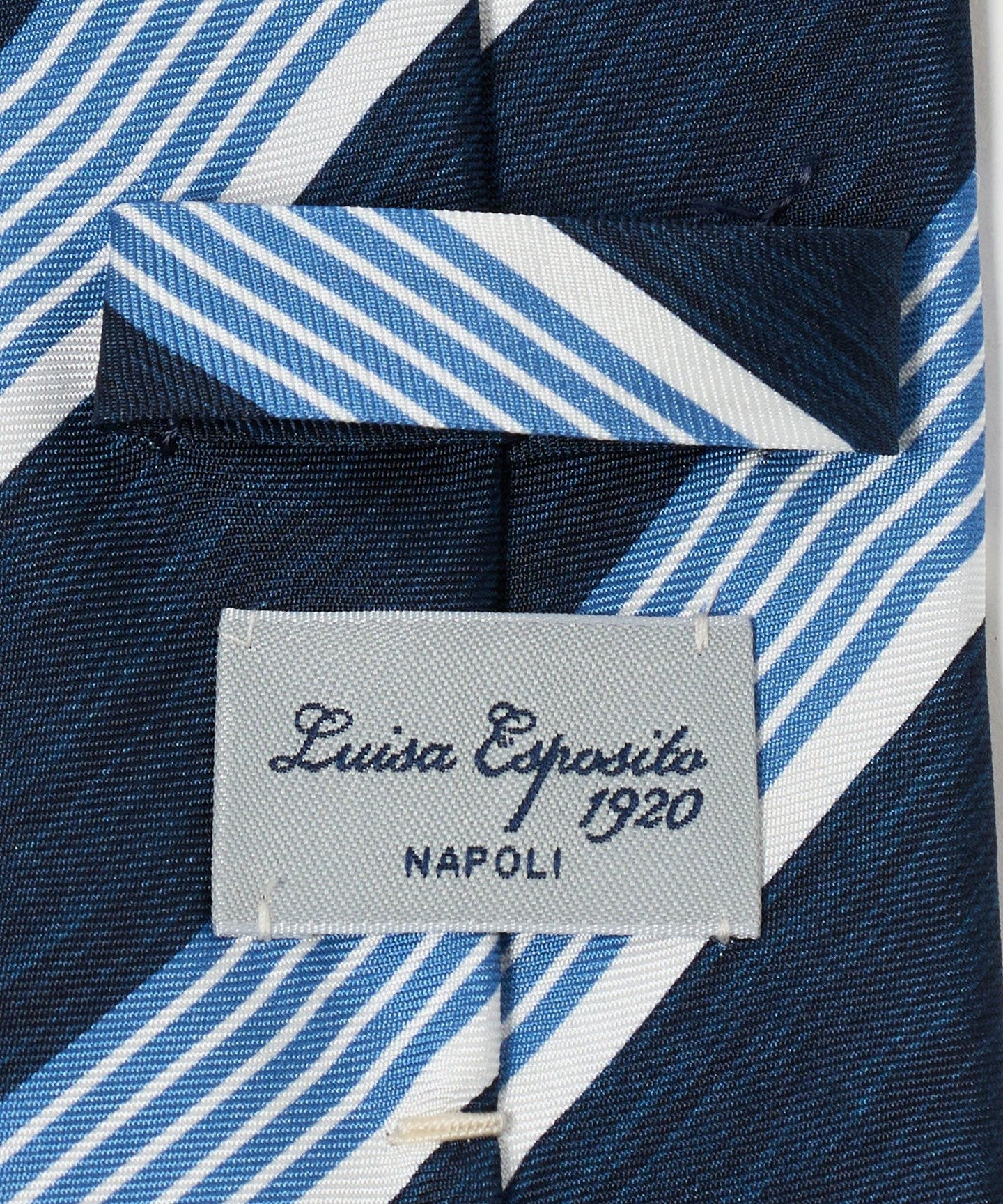 31343000038-d10.jpg