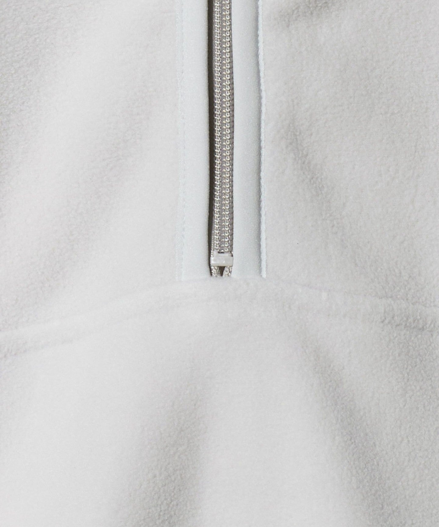 32124993053-d28.jpg