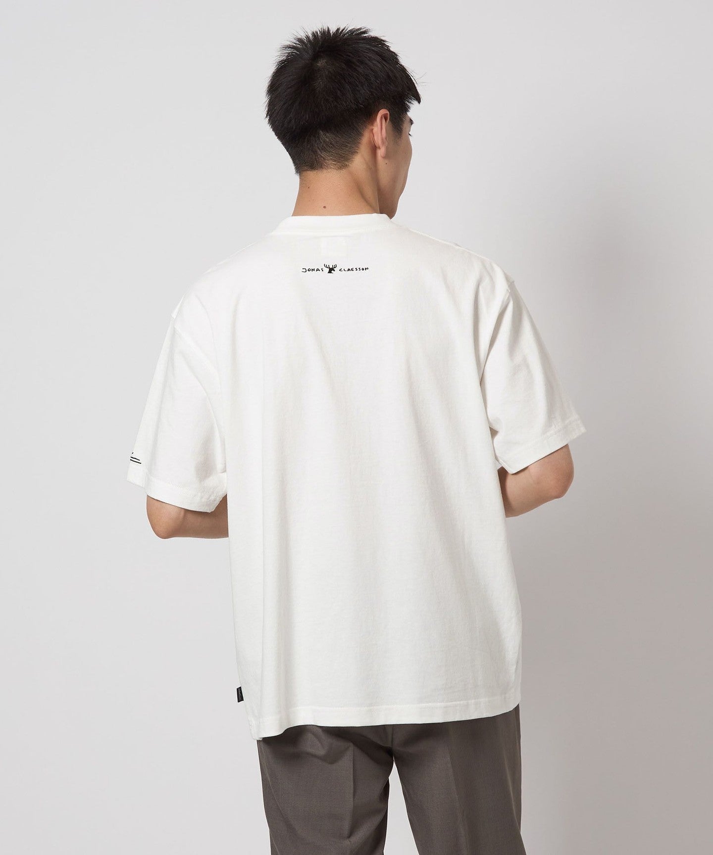32174995812-d11.jpg