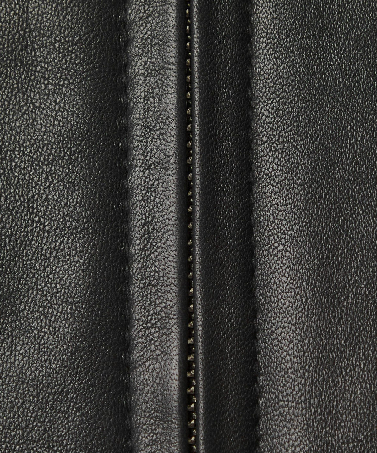 32251000056-d16.jpg