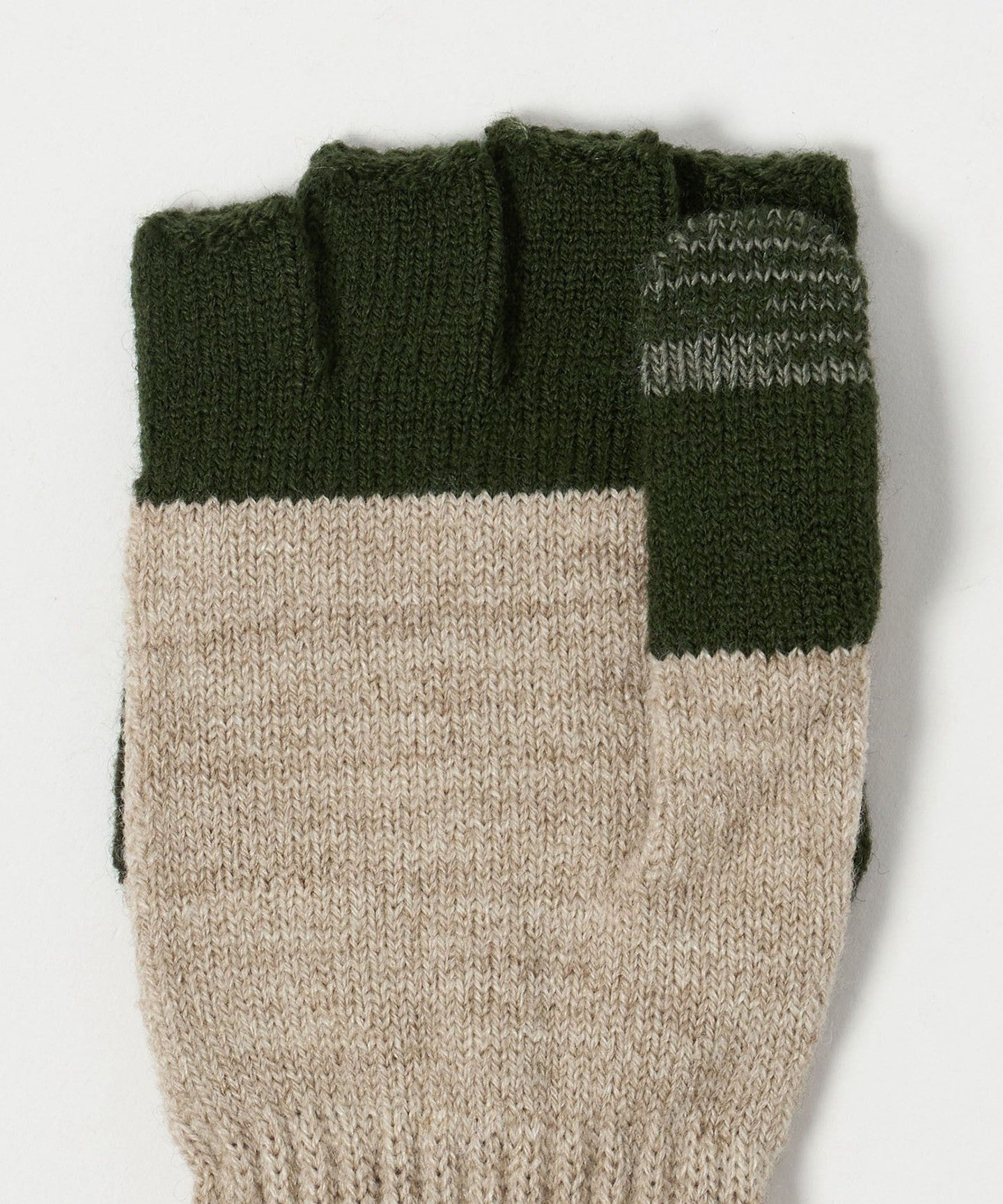 32375000004-d05.jpg