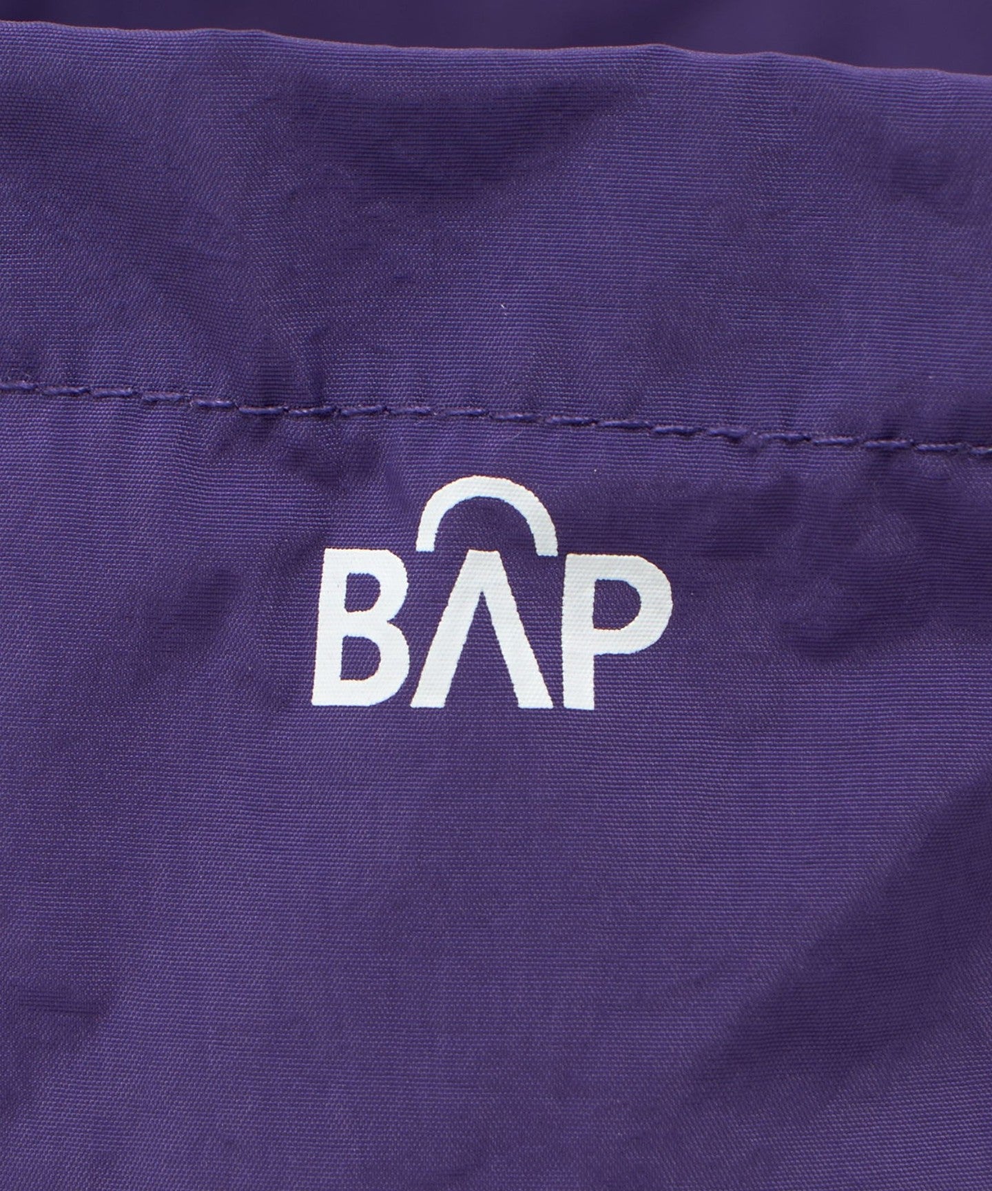 32385000018-d28.jpg