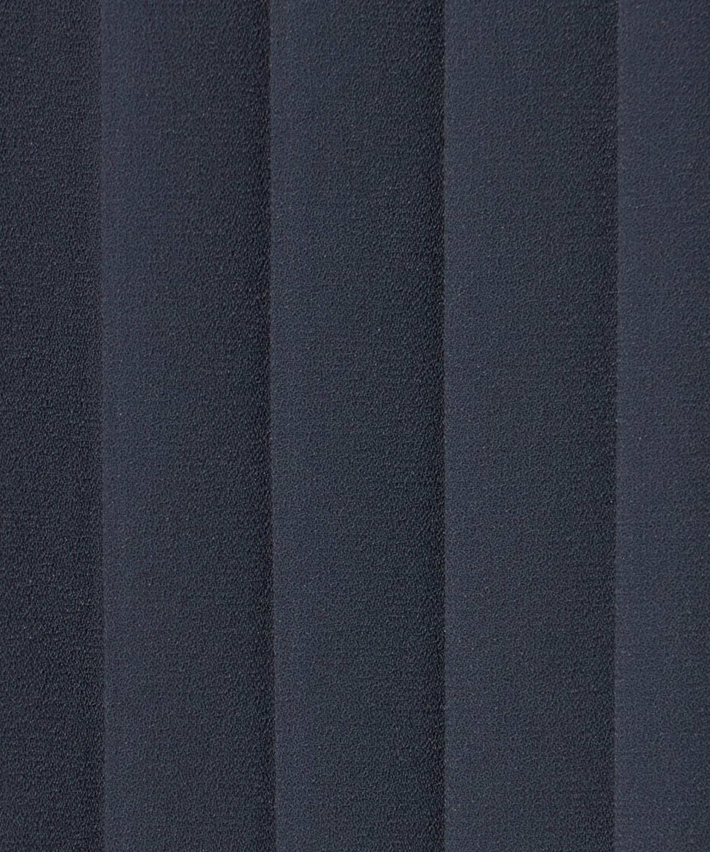 35166000023-d05.jpg