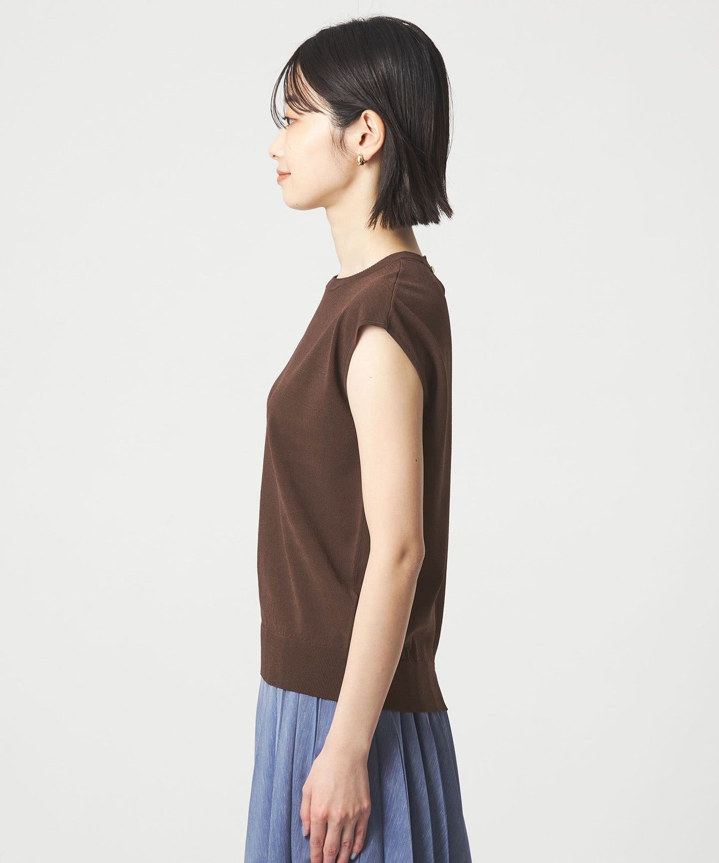 35181000019-d35.jpg