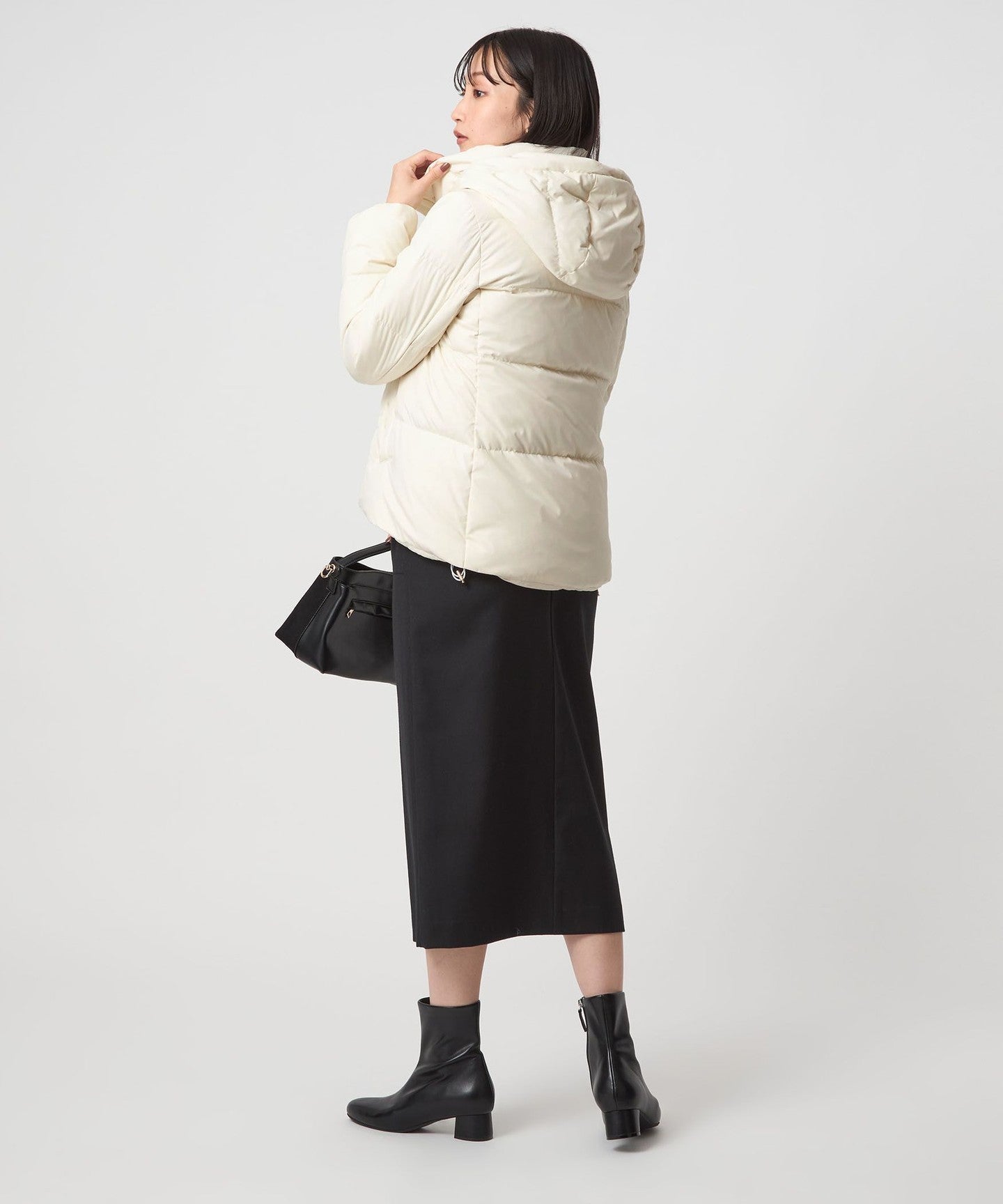 35251990956-d18.jpg