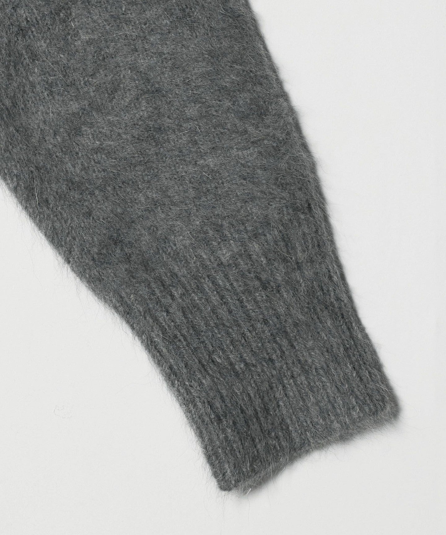 36131000016-d22.jpg