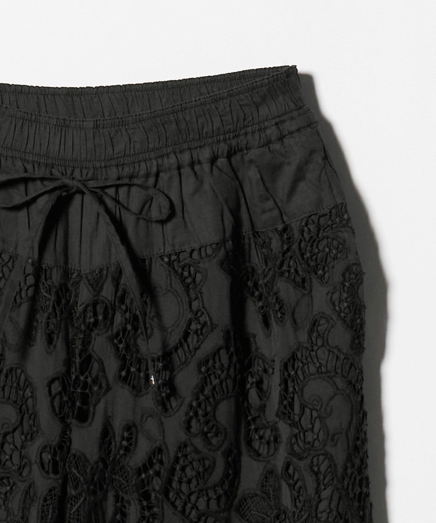 36141000059-d16.jpg