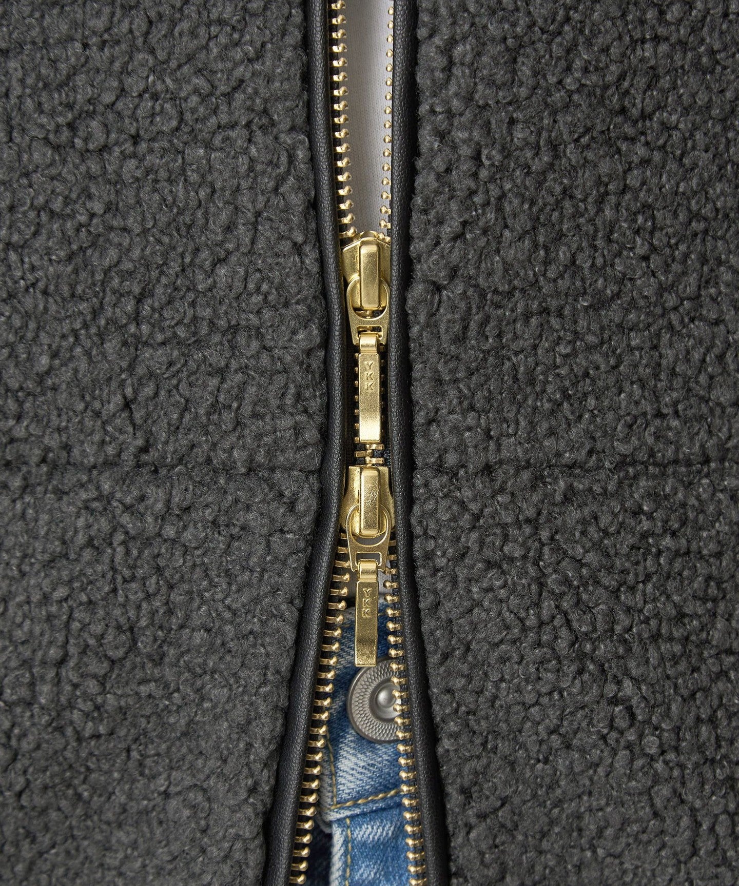 36251692260-d43.jpg