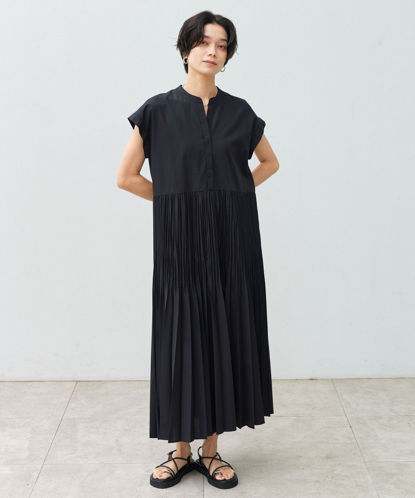 36261000052-d05.jpg