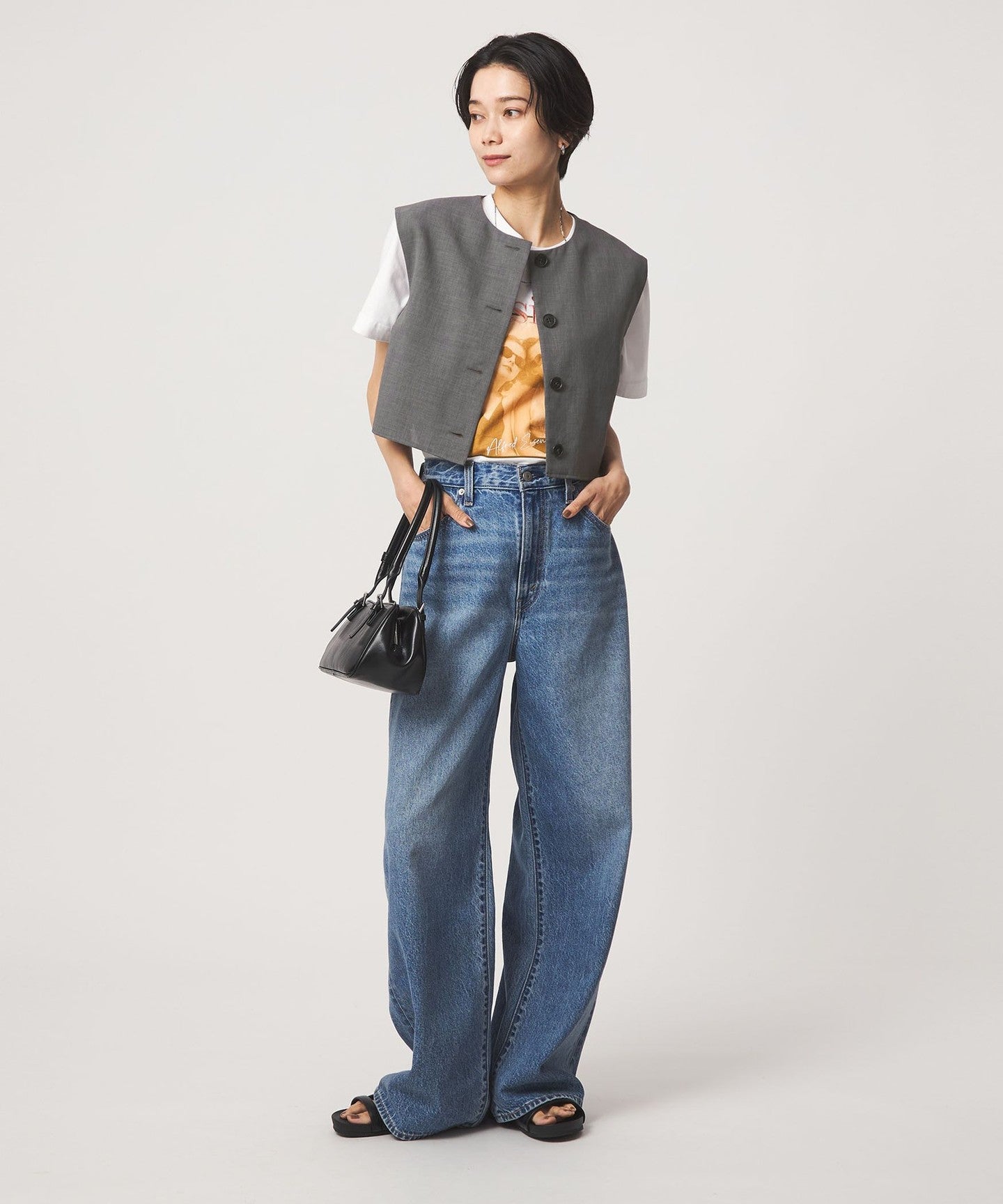 36261000062-d06.jpg