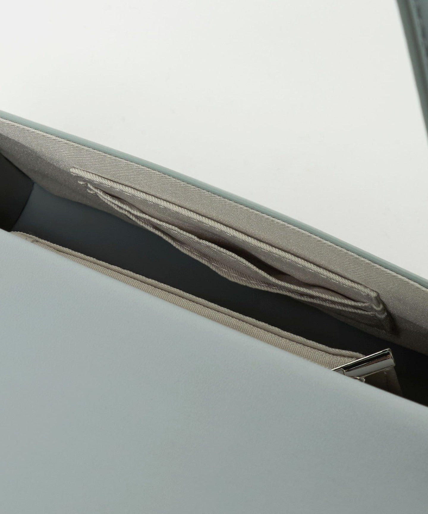 36326000006-d12.jpg
