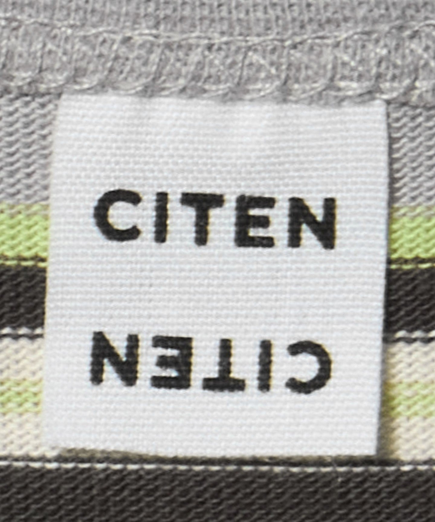 42121000008-d16.jpg