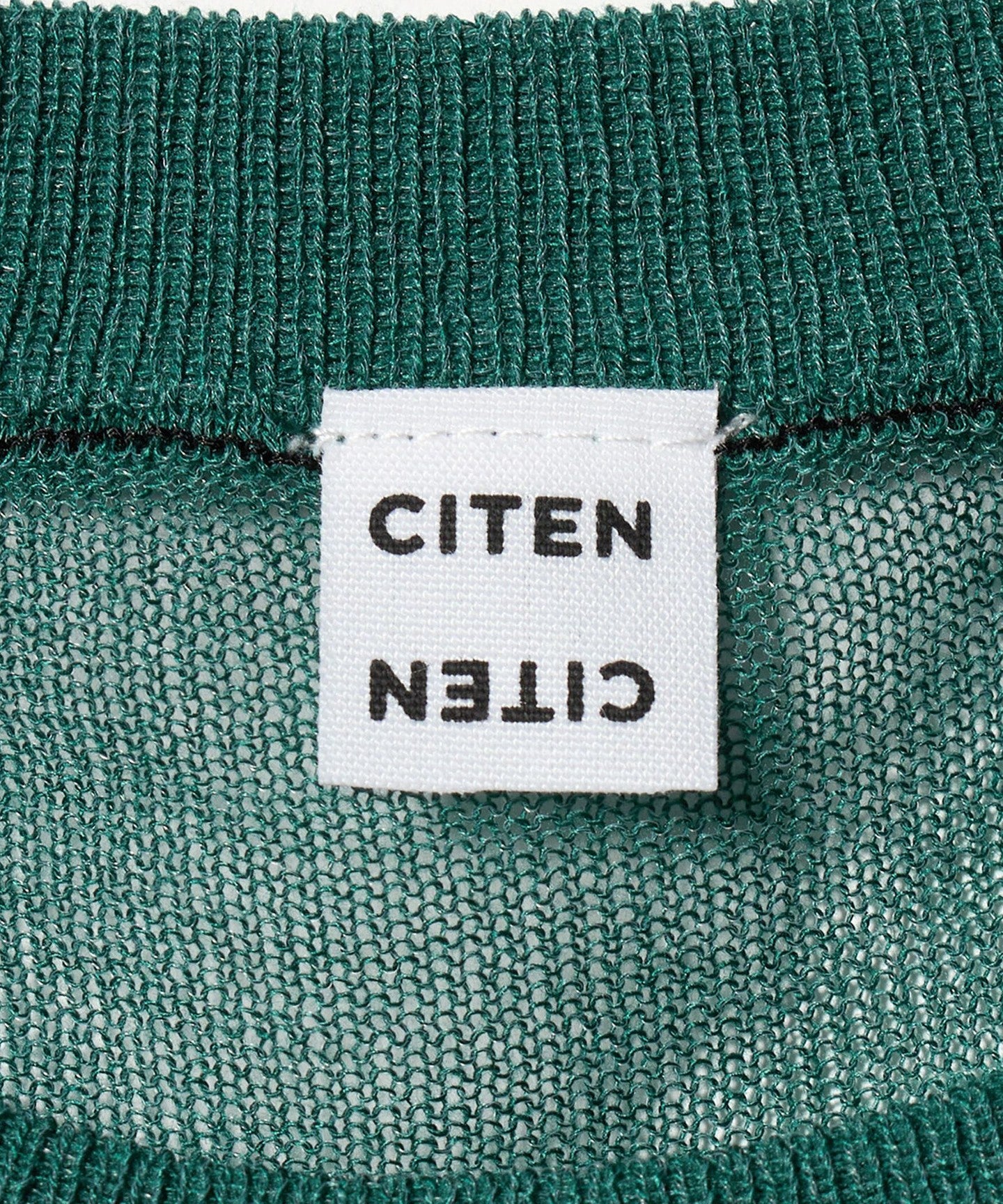 42136000005-d18.jpg