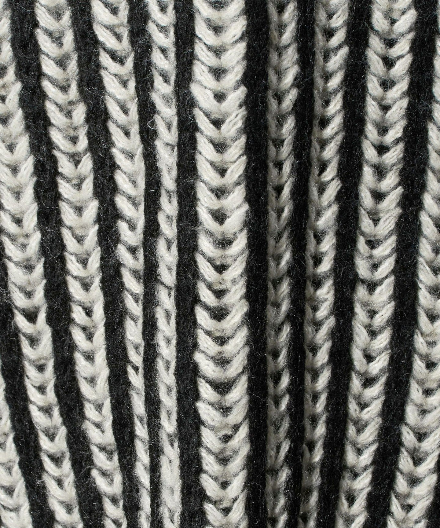 42136000010-d18.jpg
