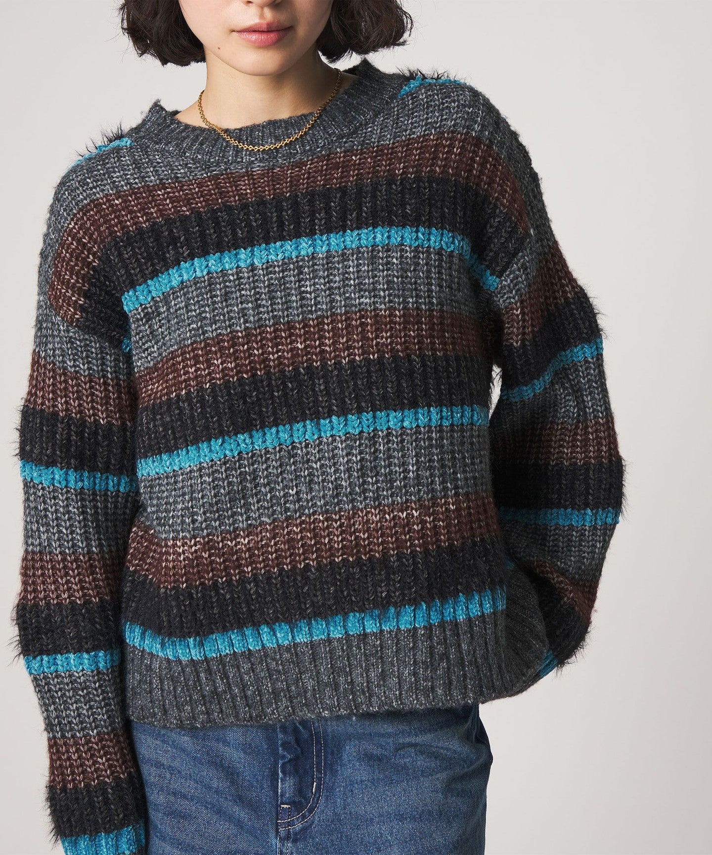 42136000013-d01.jpg